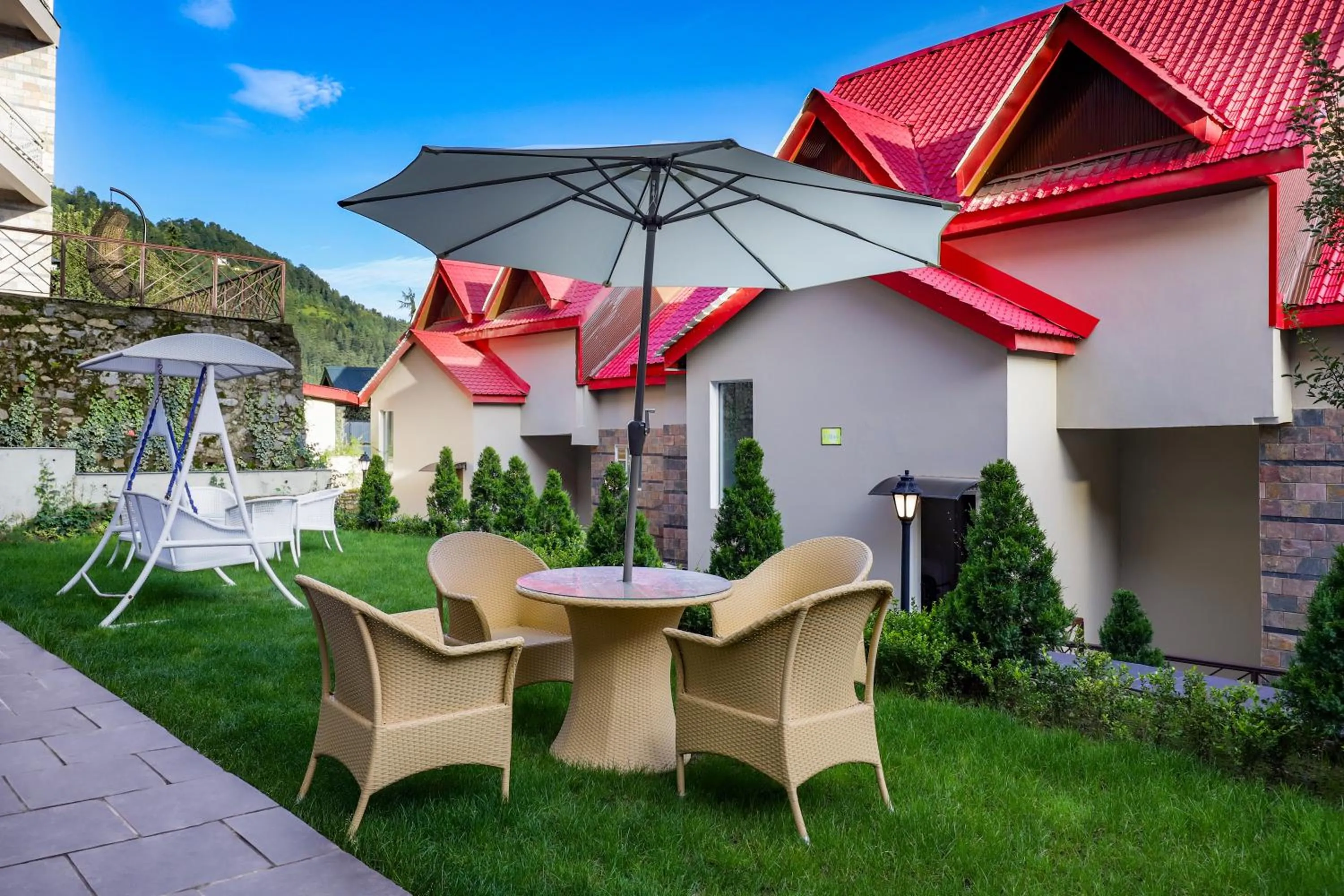 Facade/entrance in Regenta Resort & Spa Mashobra