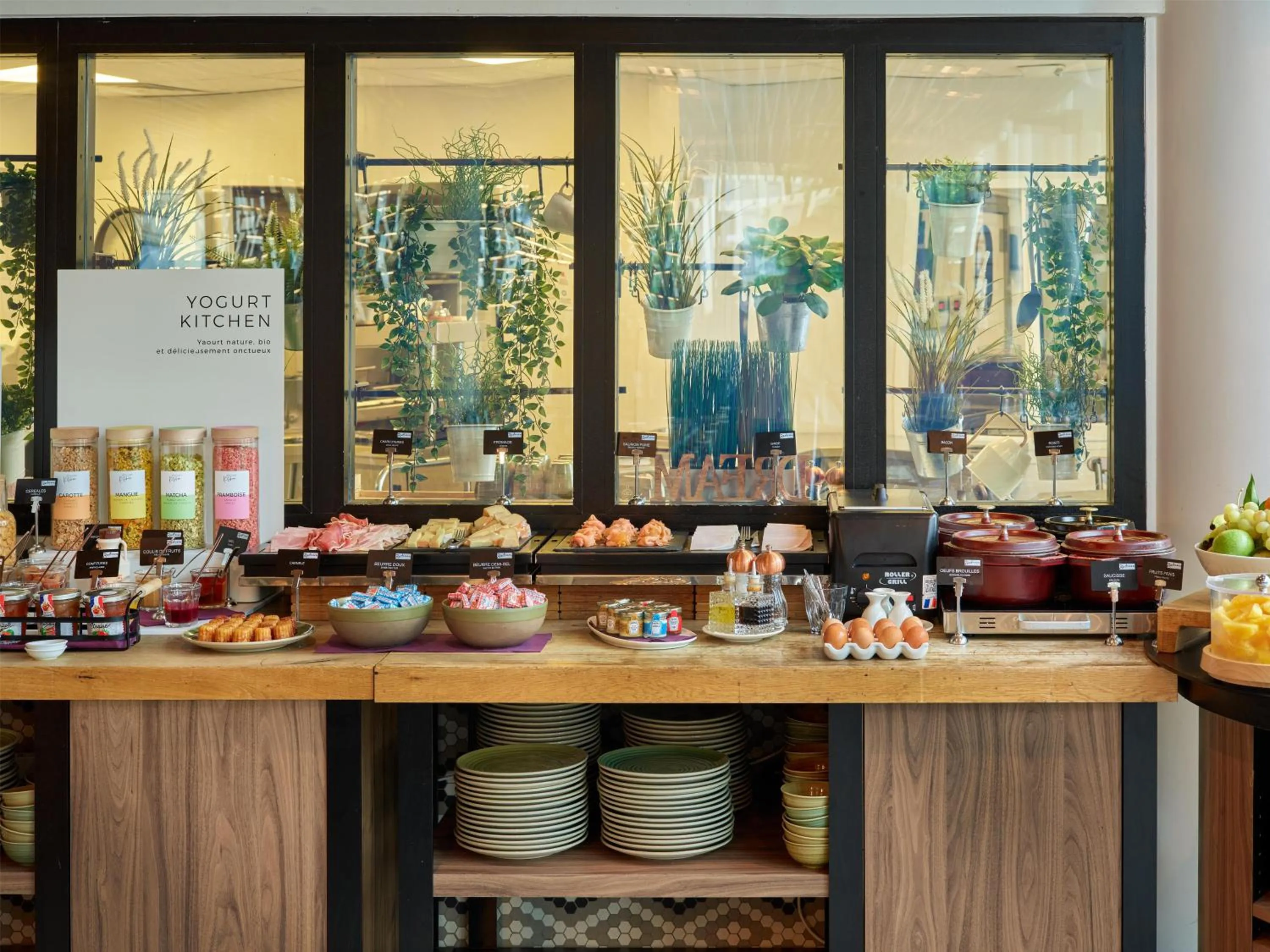 Breakfast in Radisson Hôtel Bordeaux Saint-Jean