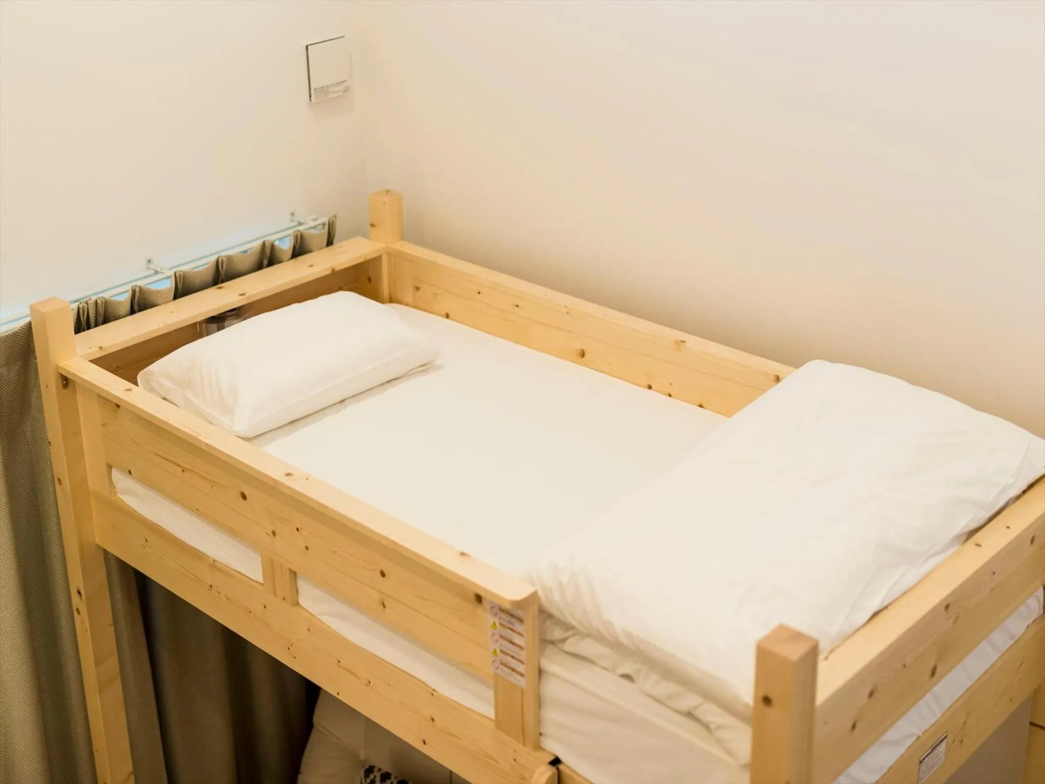 Bedroom, Bed in TRIP POD KOMONDO-MACHI