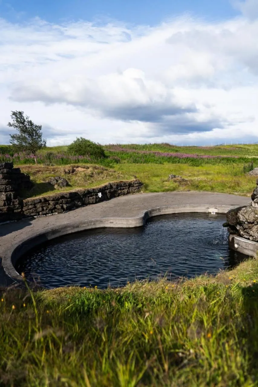 Day in Hotel Leirubakki