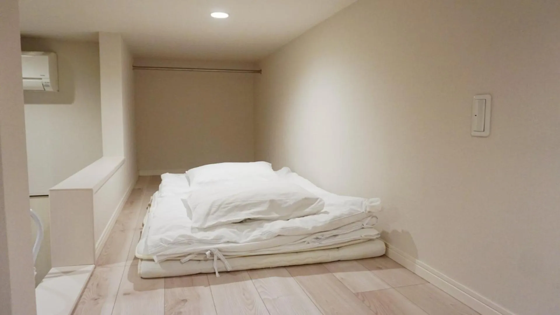 Bed in TRIP POD TAKASAGO B