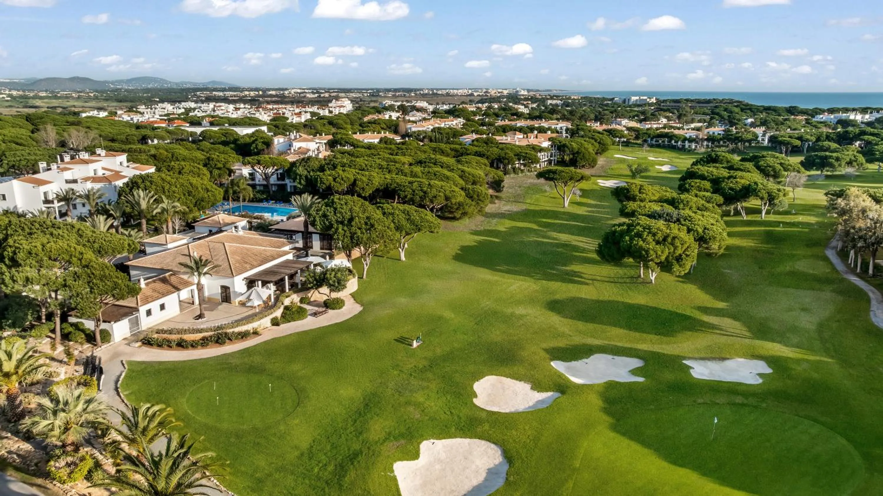 Golfcourse in Pine Cliffs Gardens