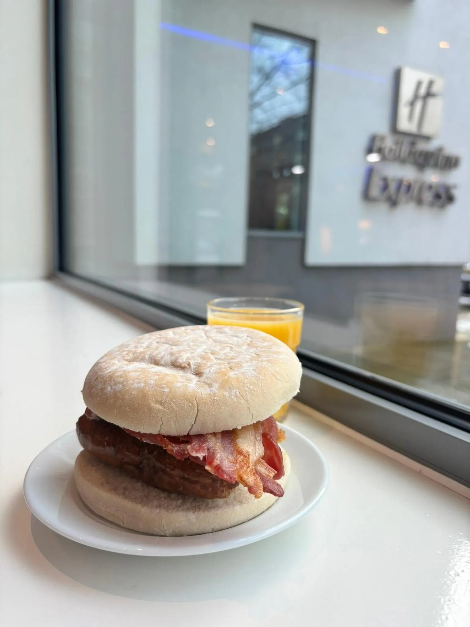 Breakfast in Holiday Inn Express Manchester City Centre Arena by IHG