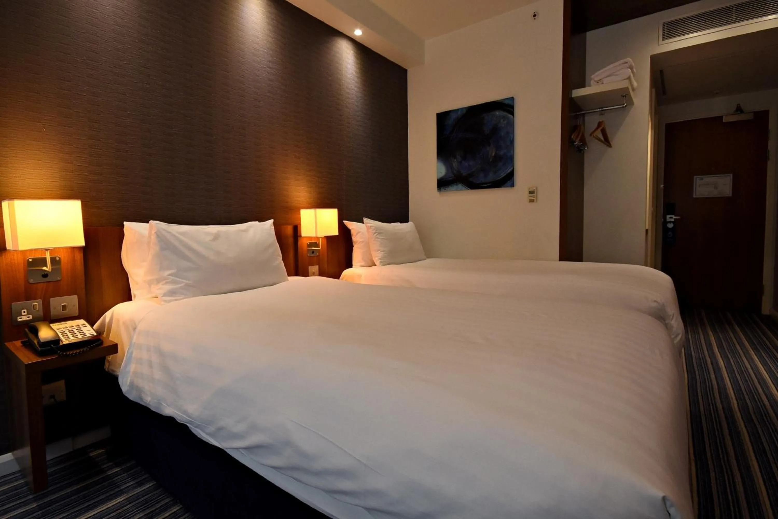 Photo of the whole room, Bed in Holiday Inn Express Manchester City Centre Arena by IHG