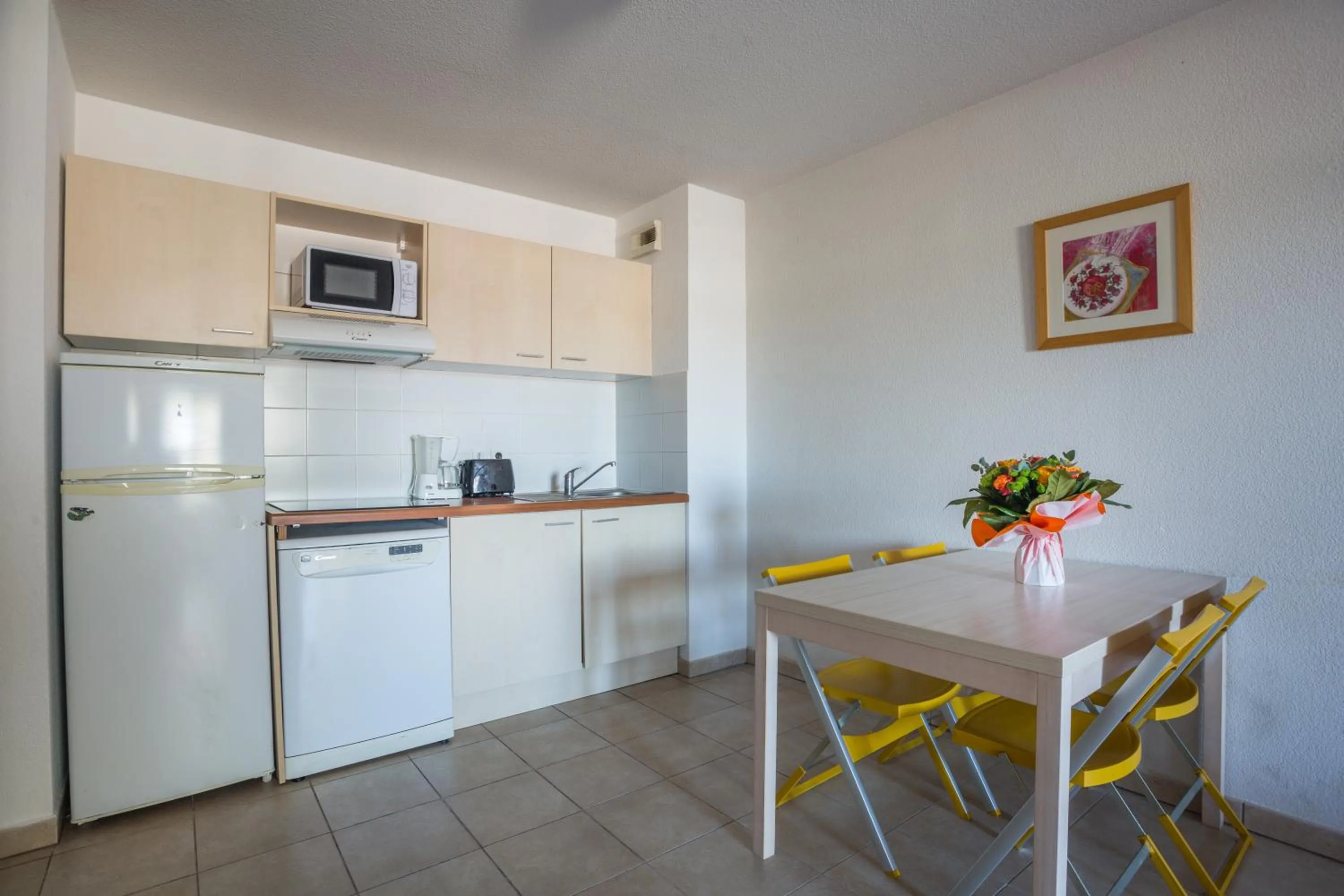 Kitchen or kitchenette in Les Parasols d'Argens