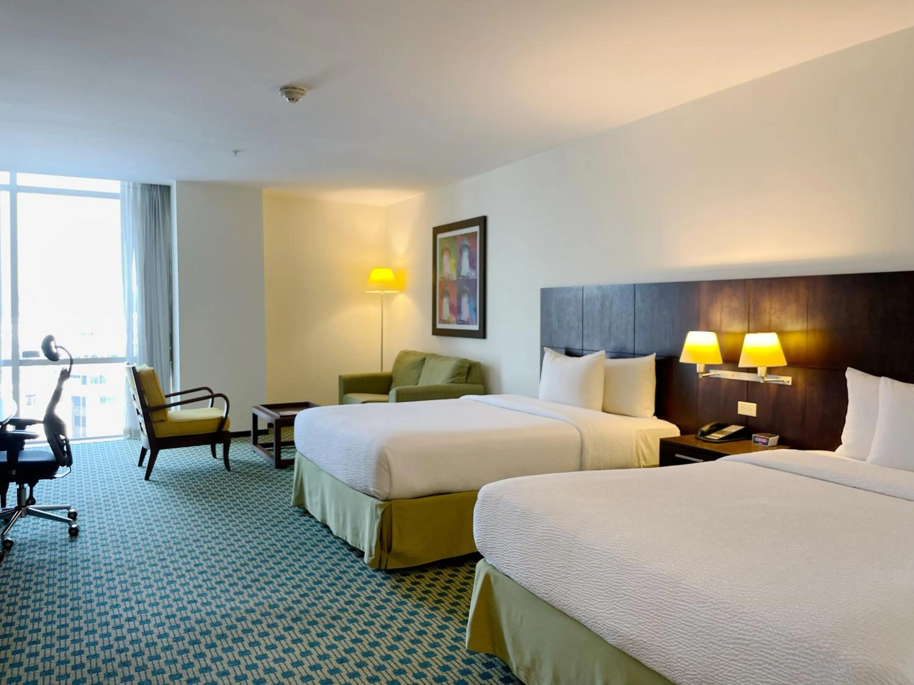 Bedroom, Bed in Courtyard by Marriott Guayaquil