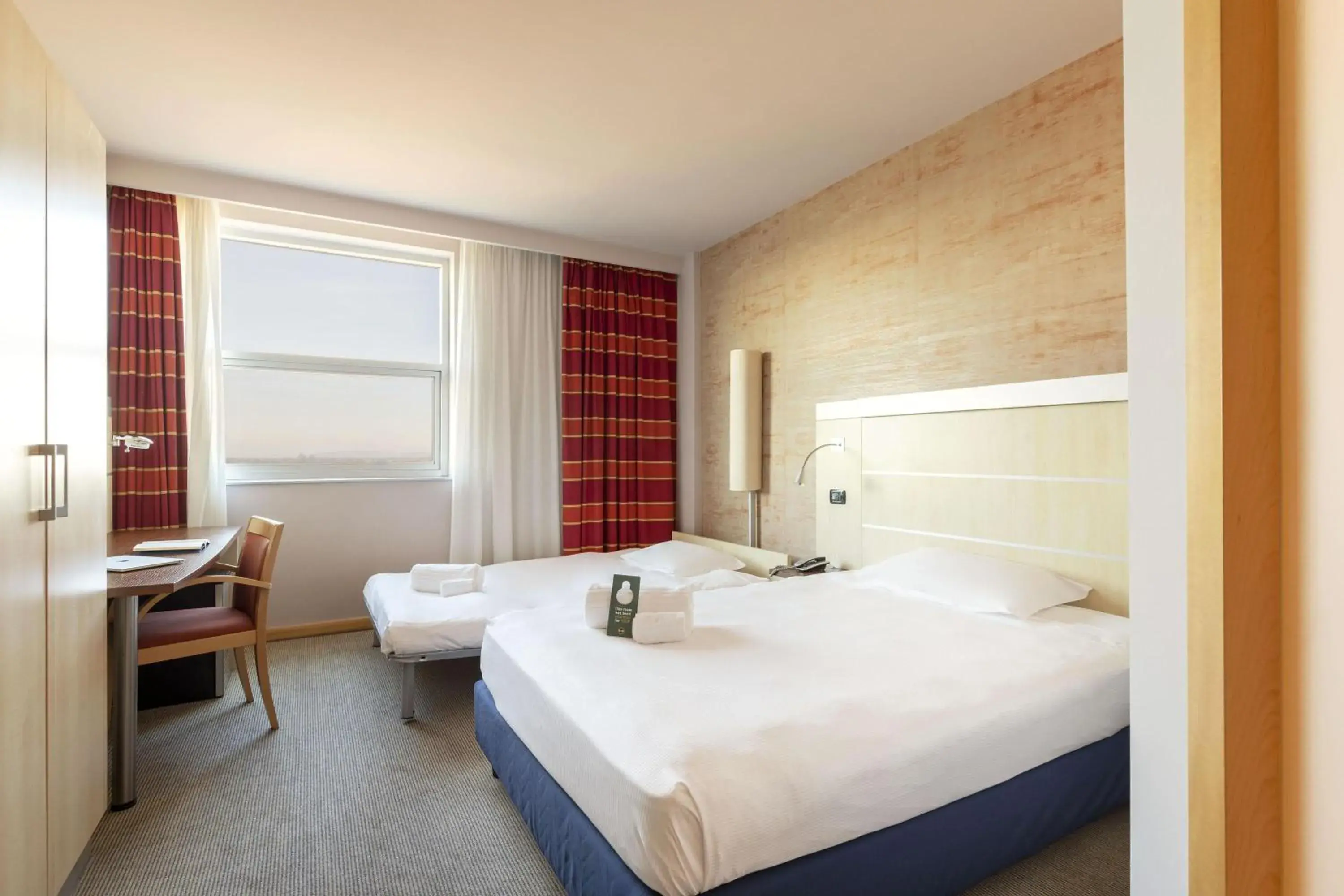 Twin Room - Disability Access in B&B Hotel Cherasco Langhe Twin Room - Disability Access in B&B Hotel Cherasco Langhe