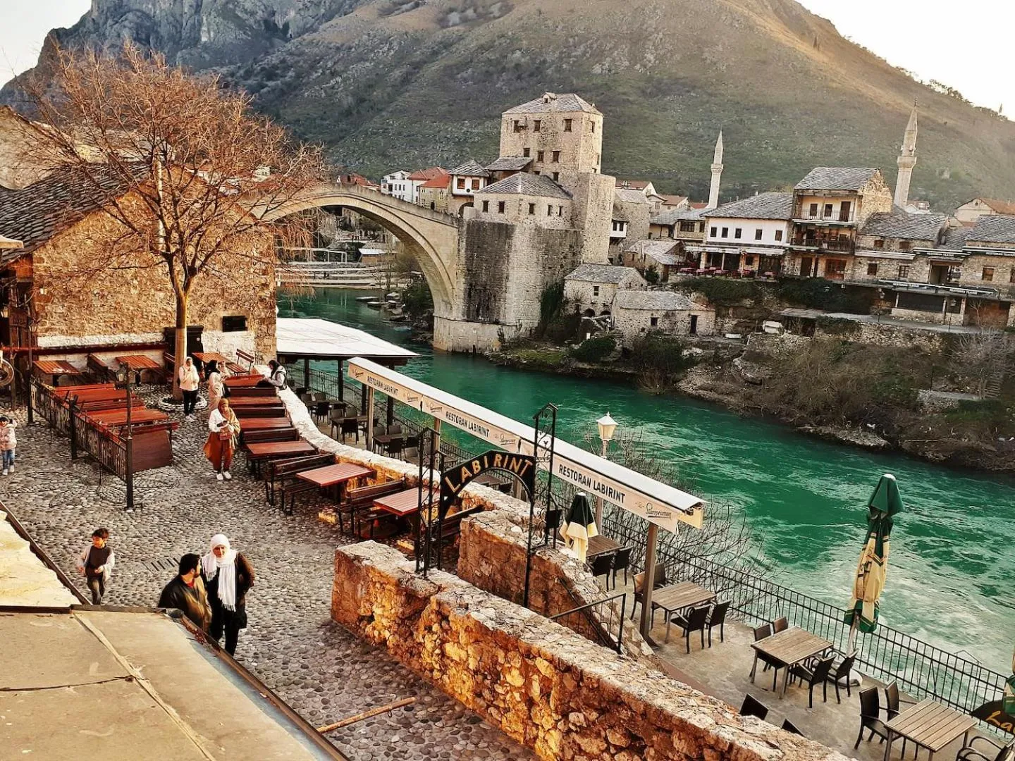 Neighbourhood in Frida Apartment