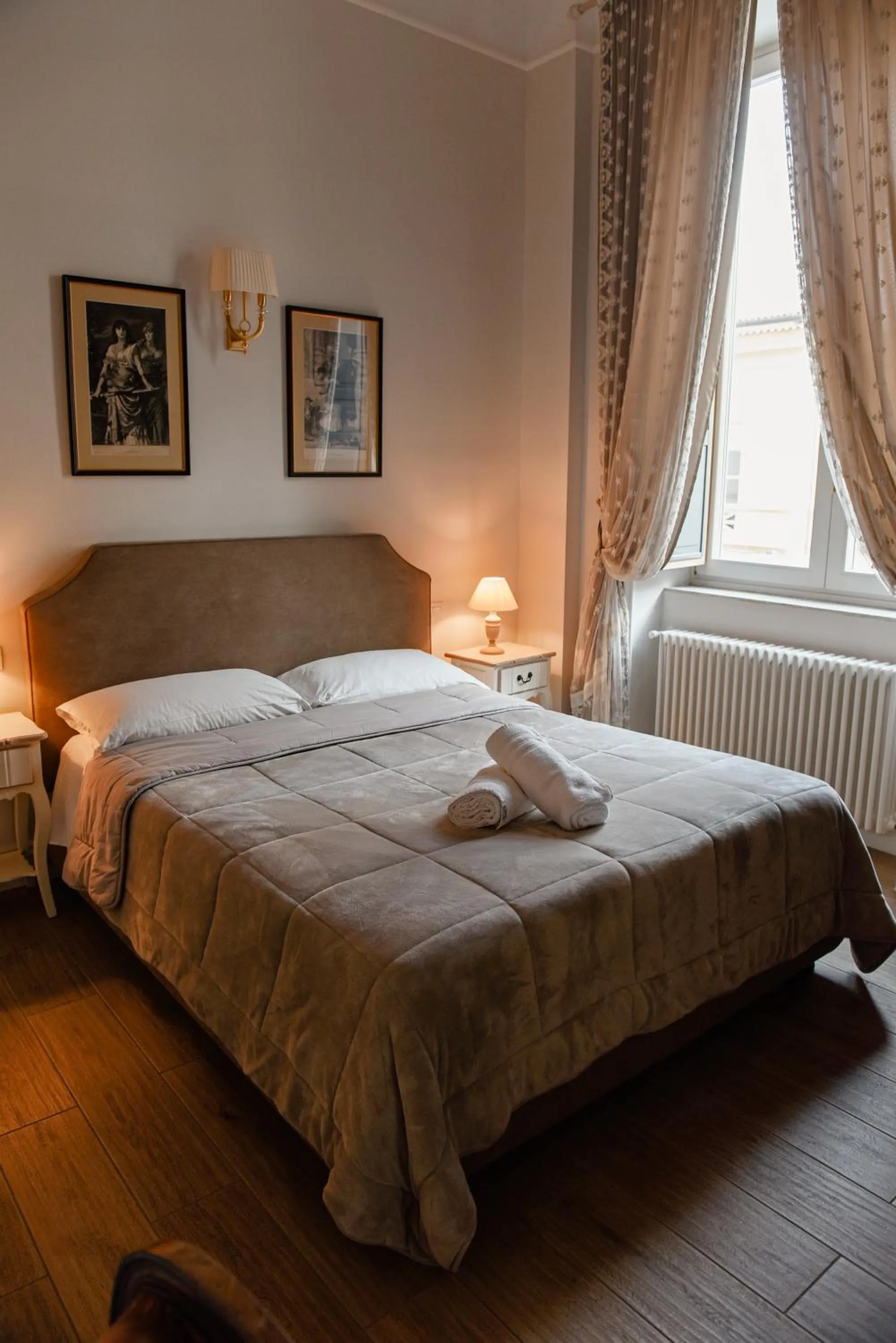 Bed in Al centro Luxury Home