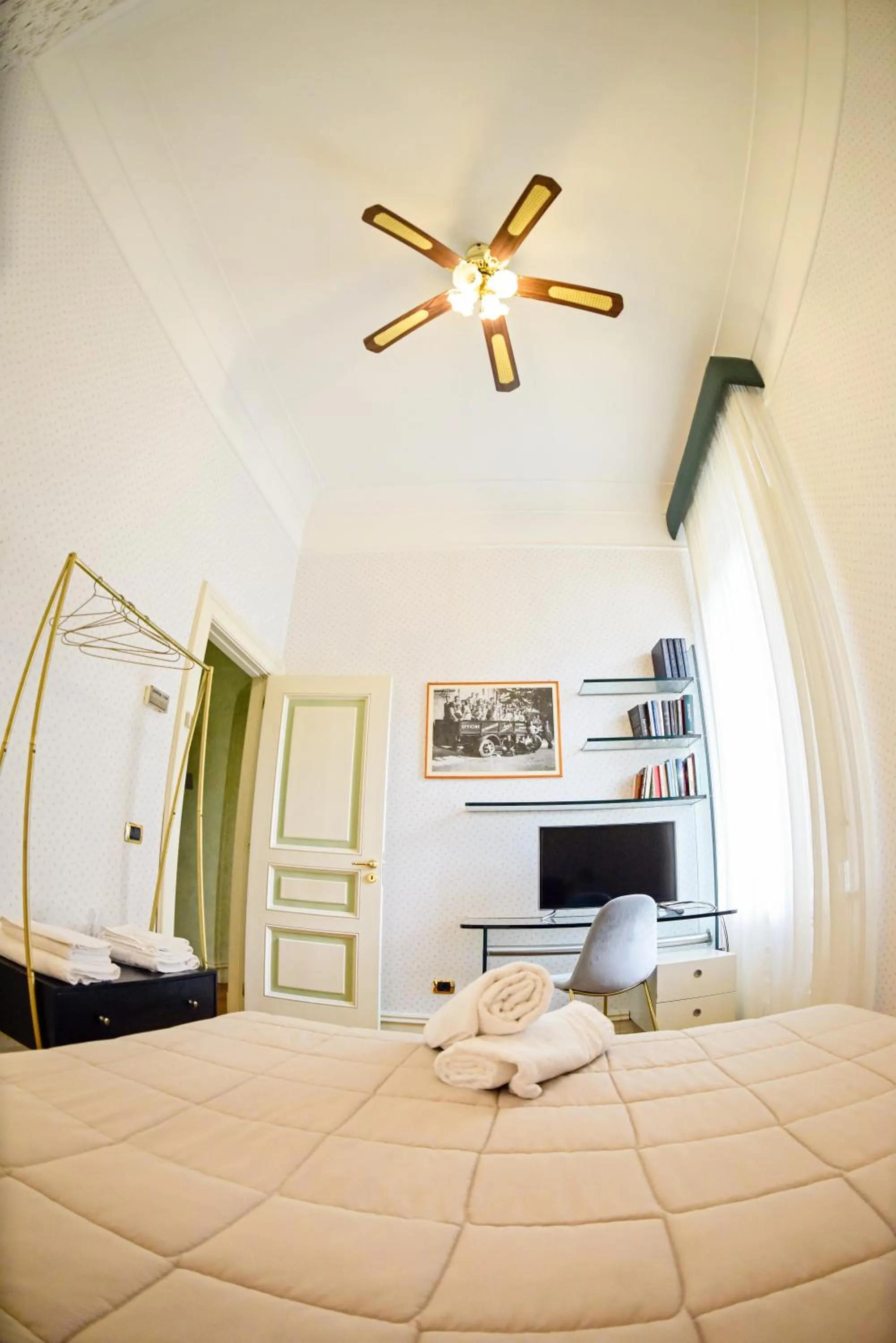 Bed in Al centro Luxury Home