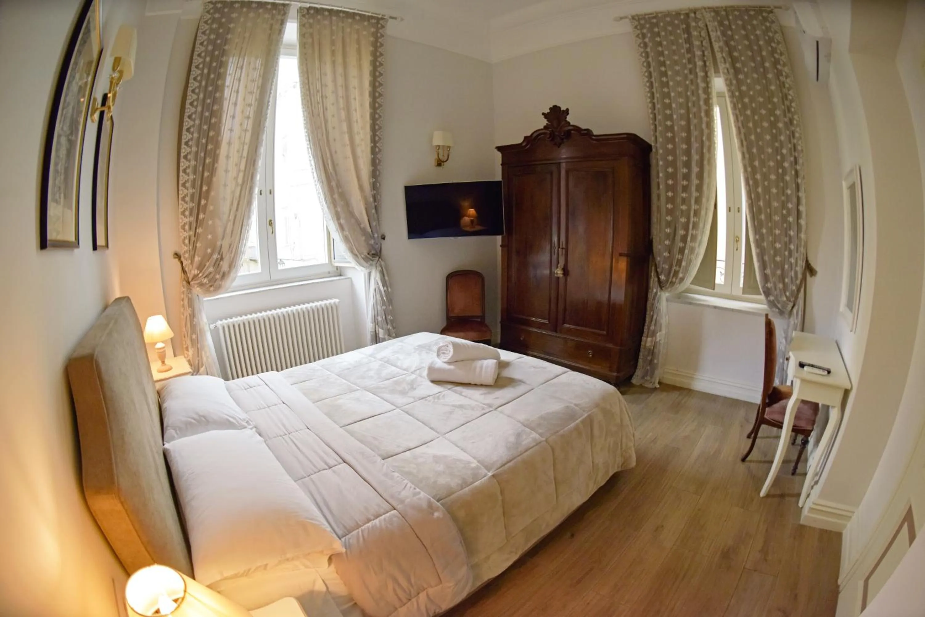 Bed in Al centro Luxury Home