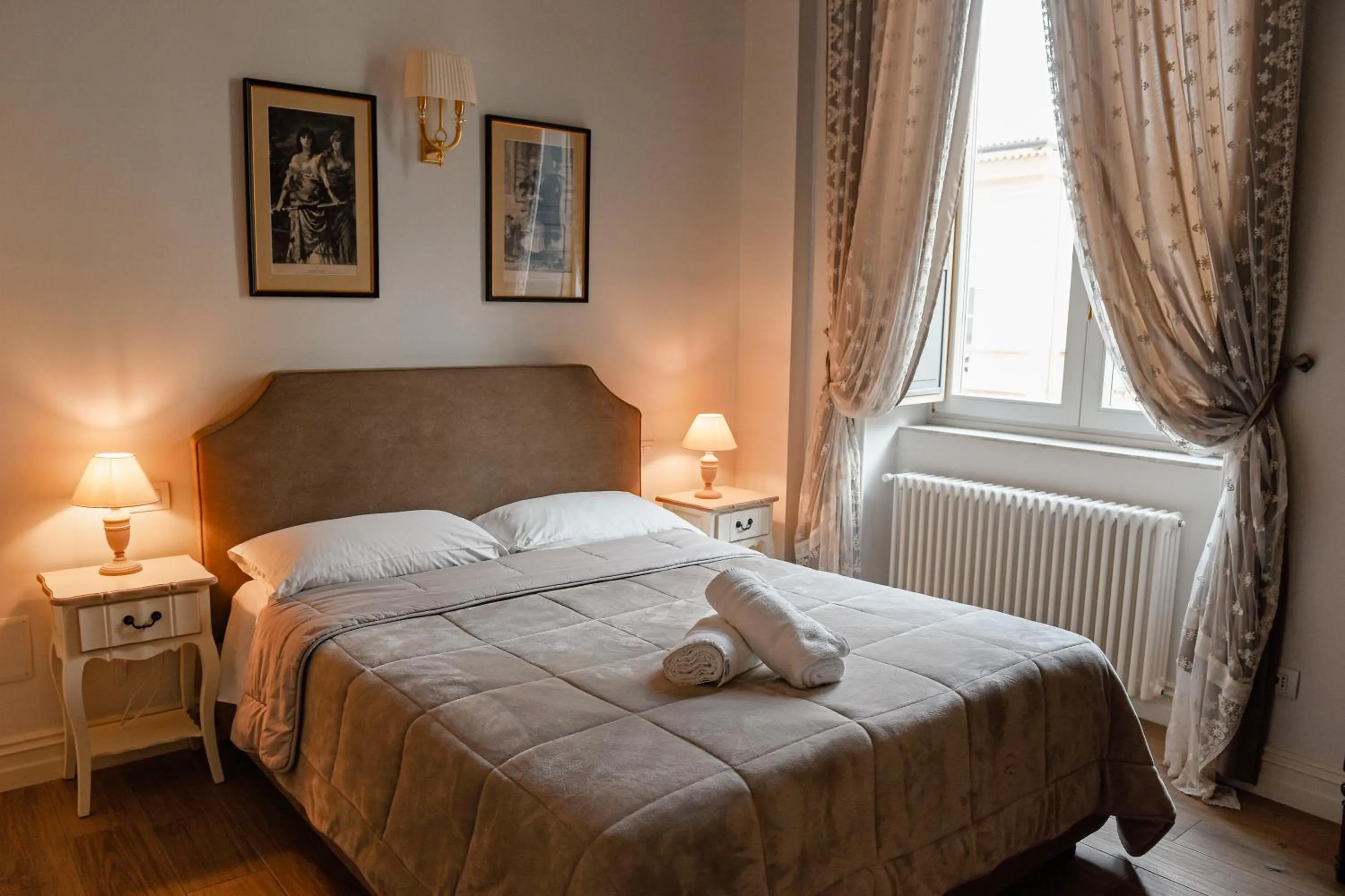 Bed in Al centro Luxury Home