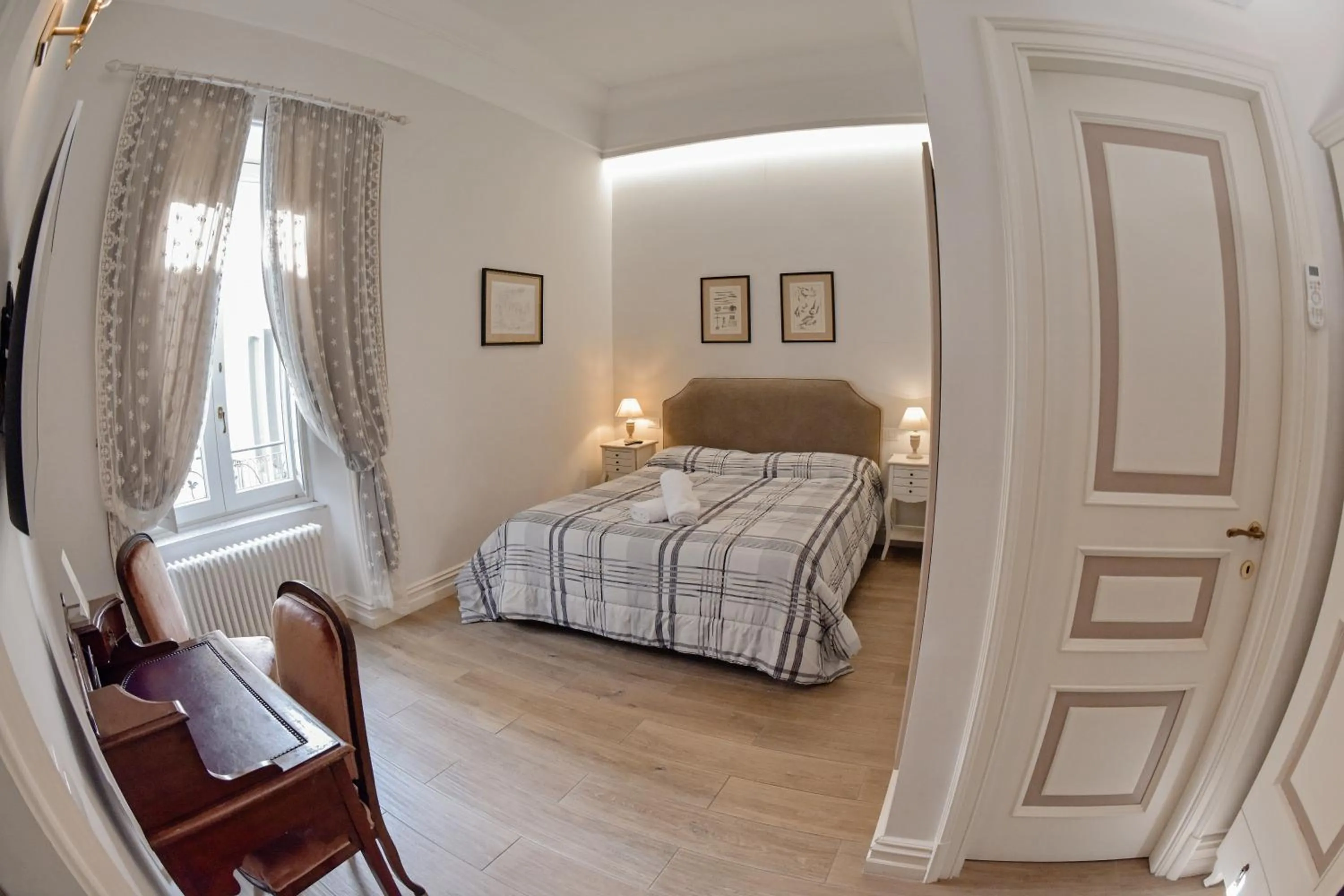 Bed in Al centro Luxury Home