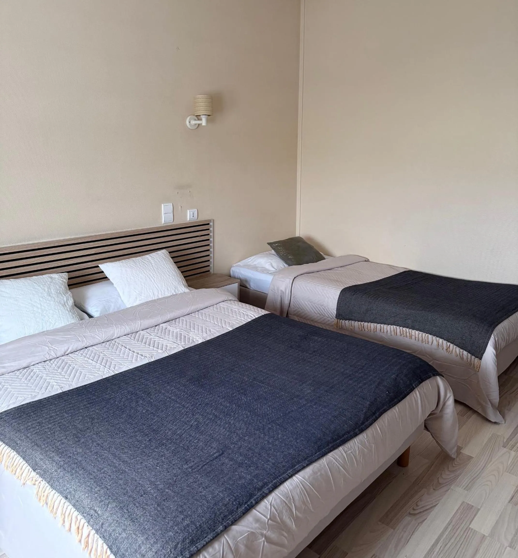 Bedroom, Bed in Le Relais de la route bleue