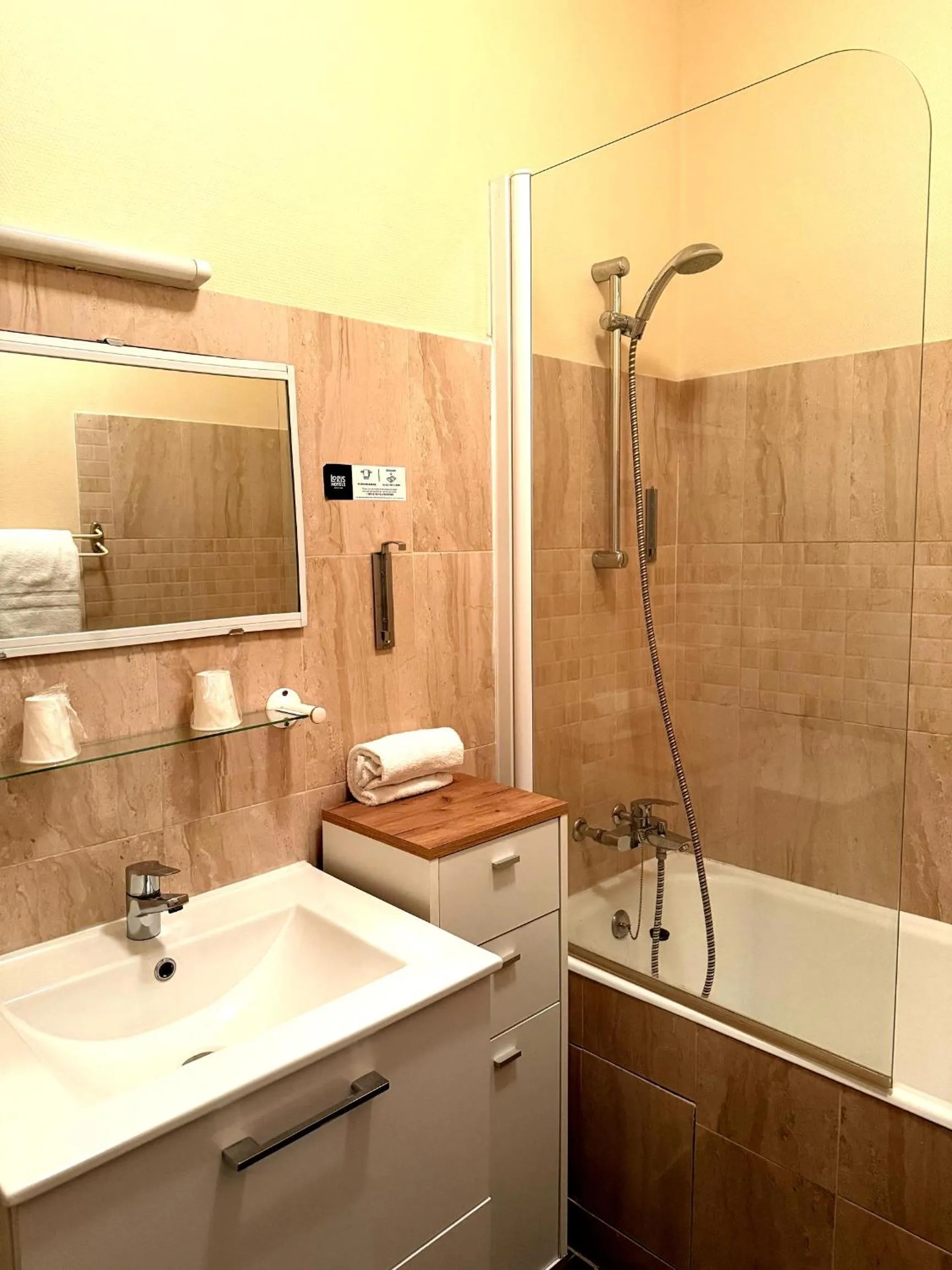 Bathroom in Le Relais de la route bleue