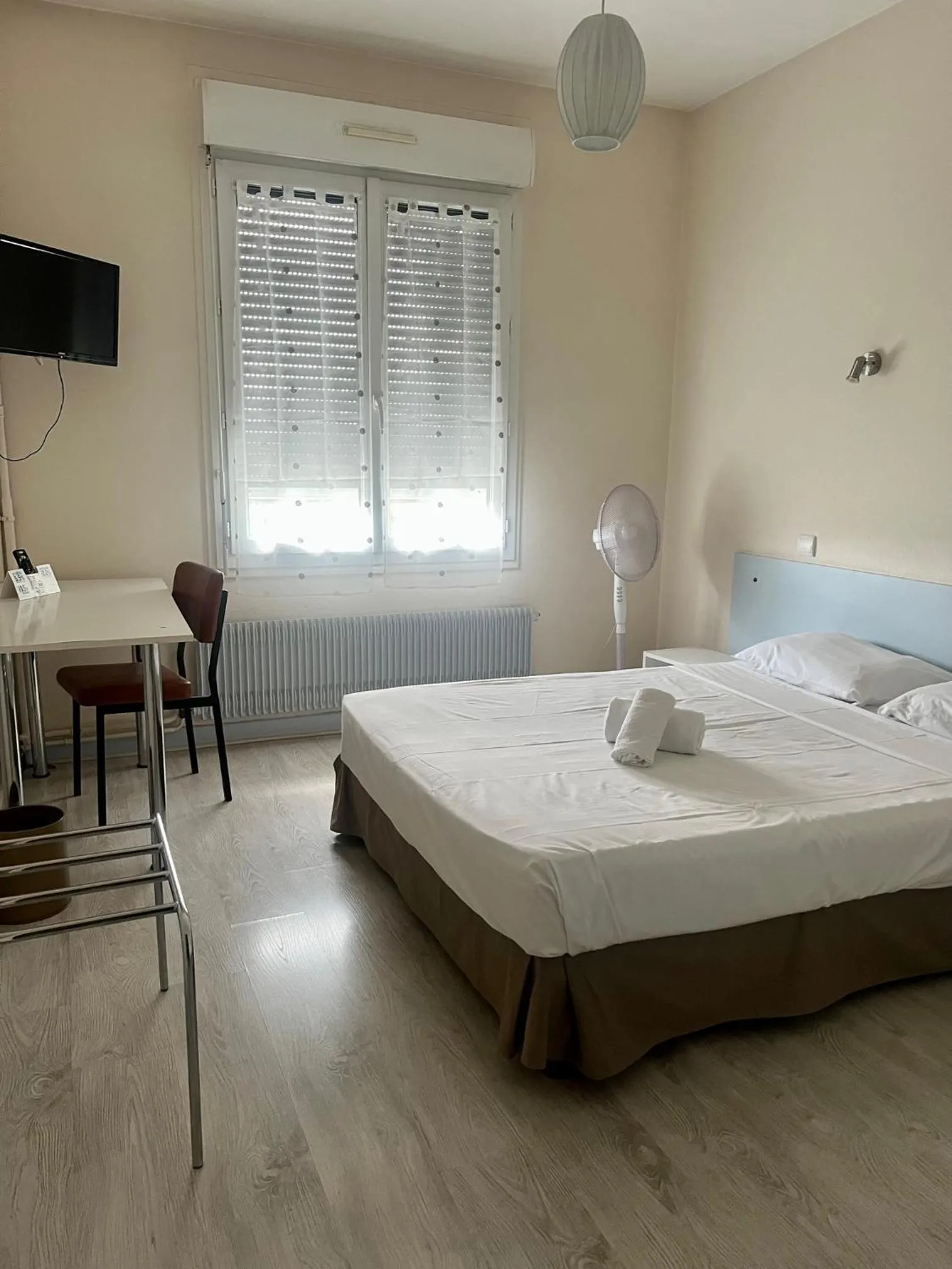 TV and multimedia, Bed in Le Relais de la route bleue