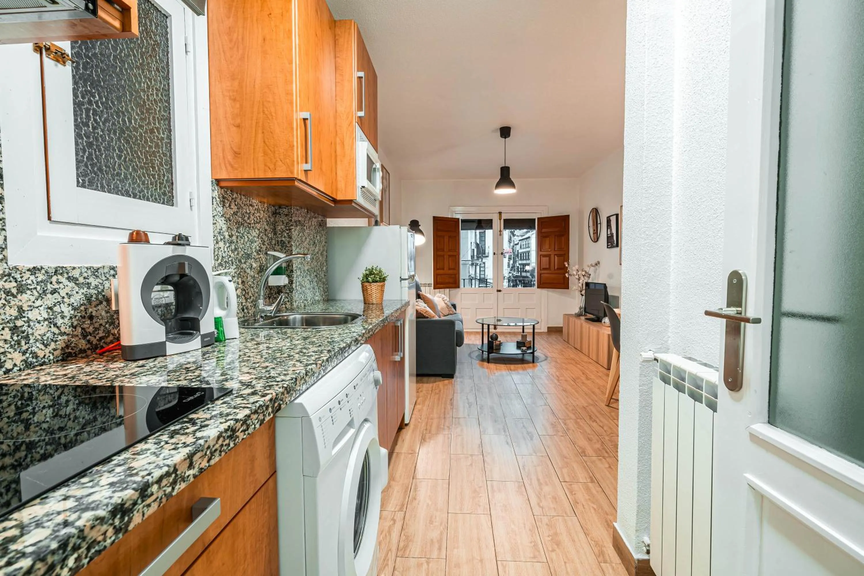 Kitchen or kitchenette in Apartamento cerca de la Alhambra y el Albaicín QH Granada Centro