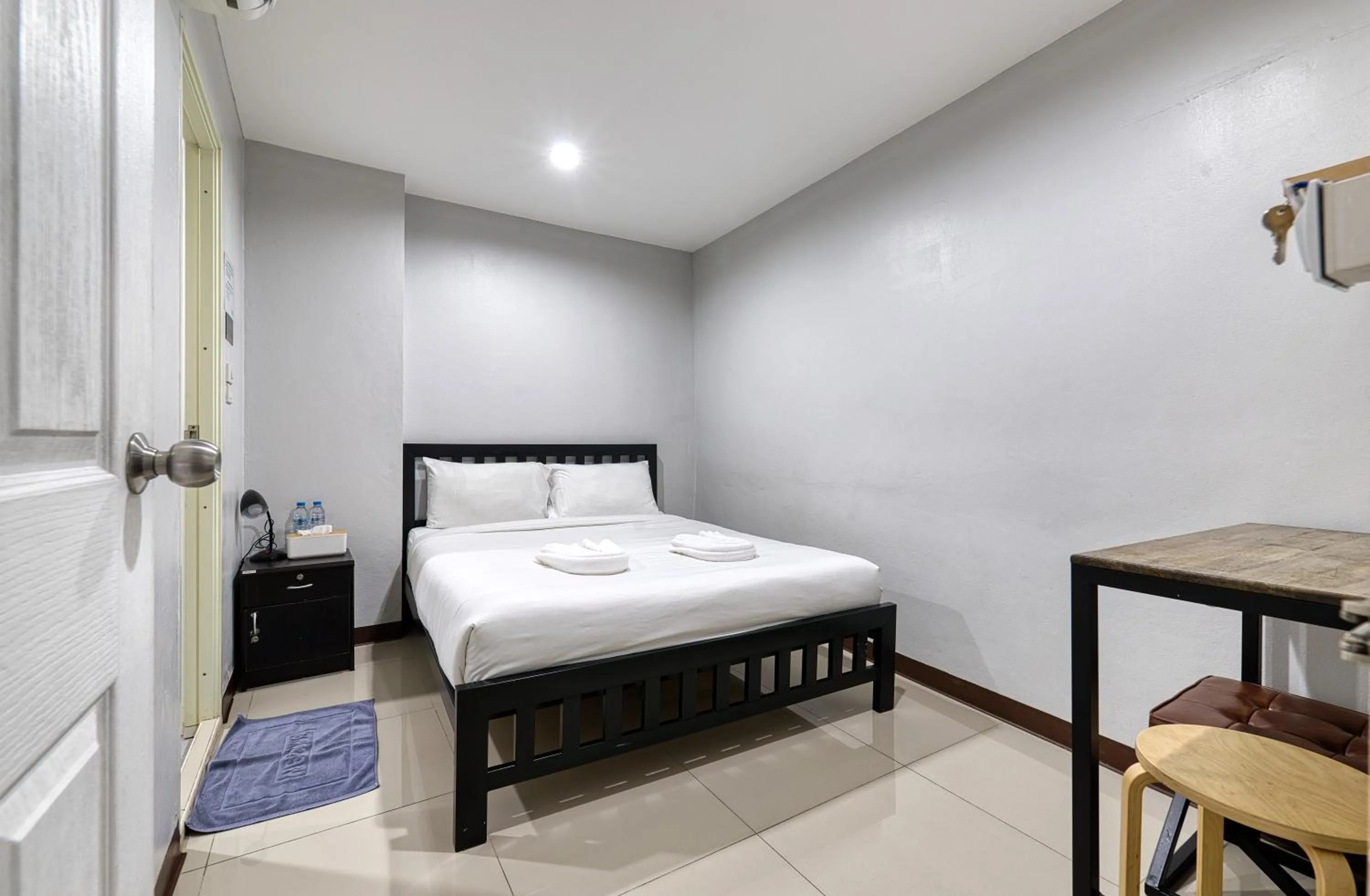 Bed in Red Pin Inn 好运旅馆