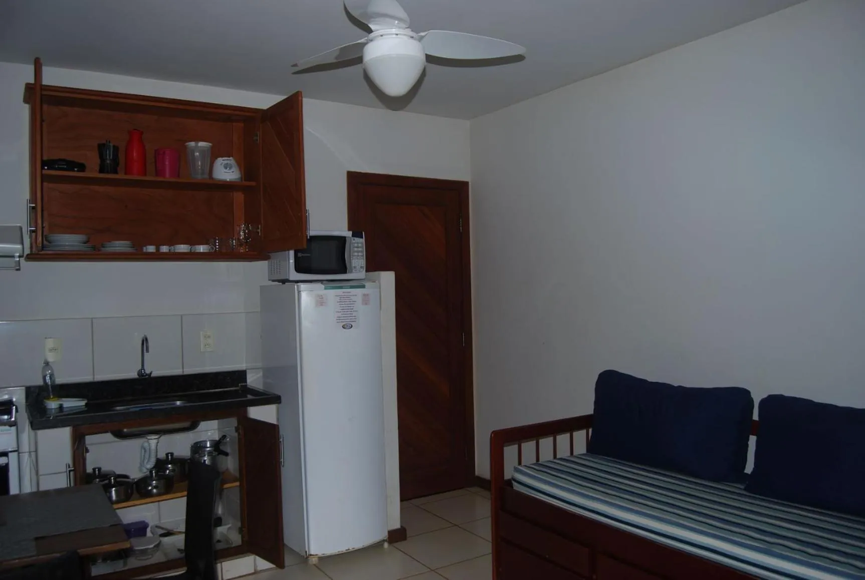Kitchen or kitchenette in Bahia Bonita Flat