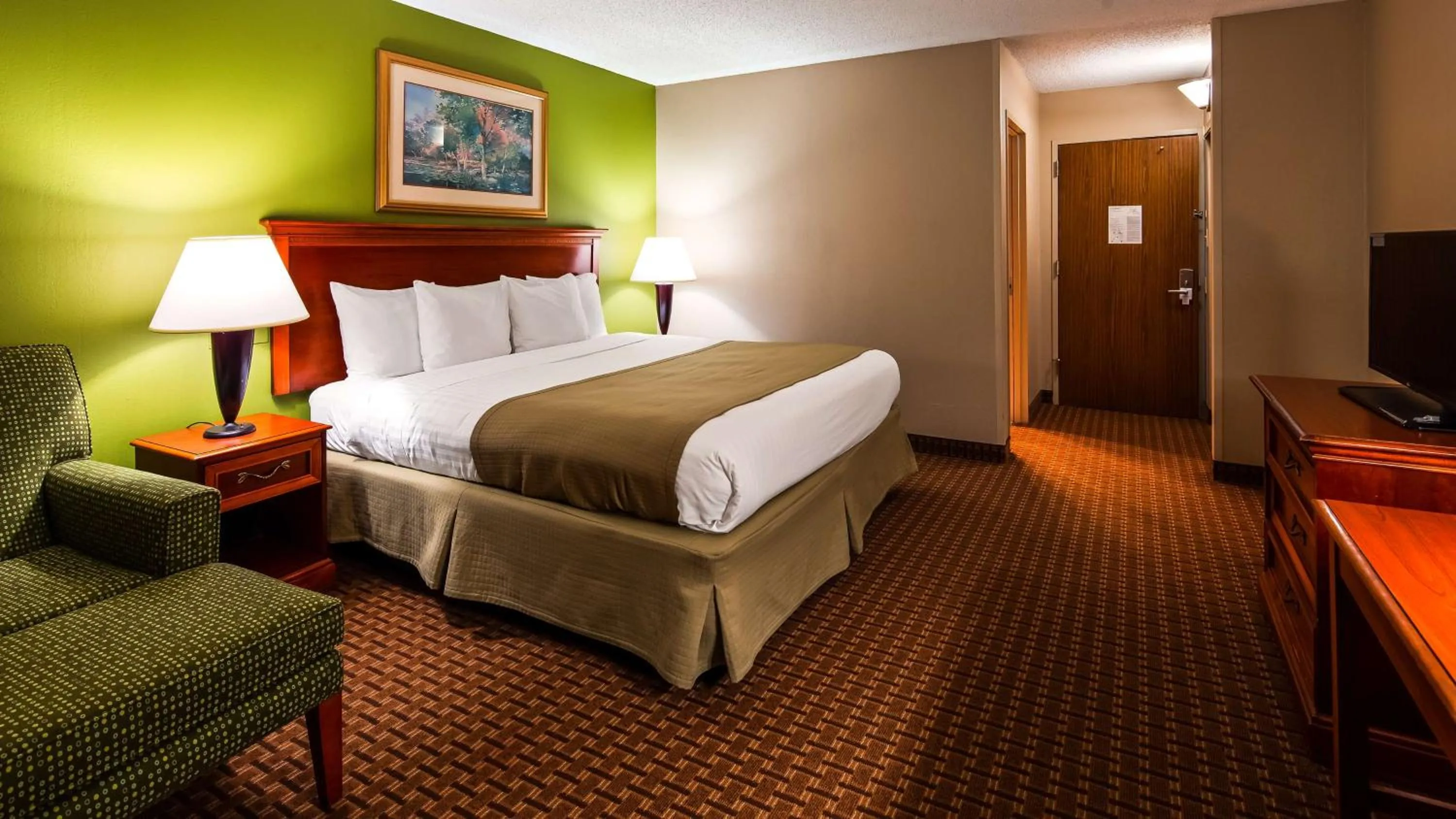 Photo of the whole room in SureStay Plus Hotel by Best Western Raleigh North Downtown