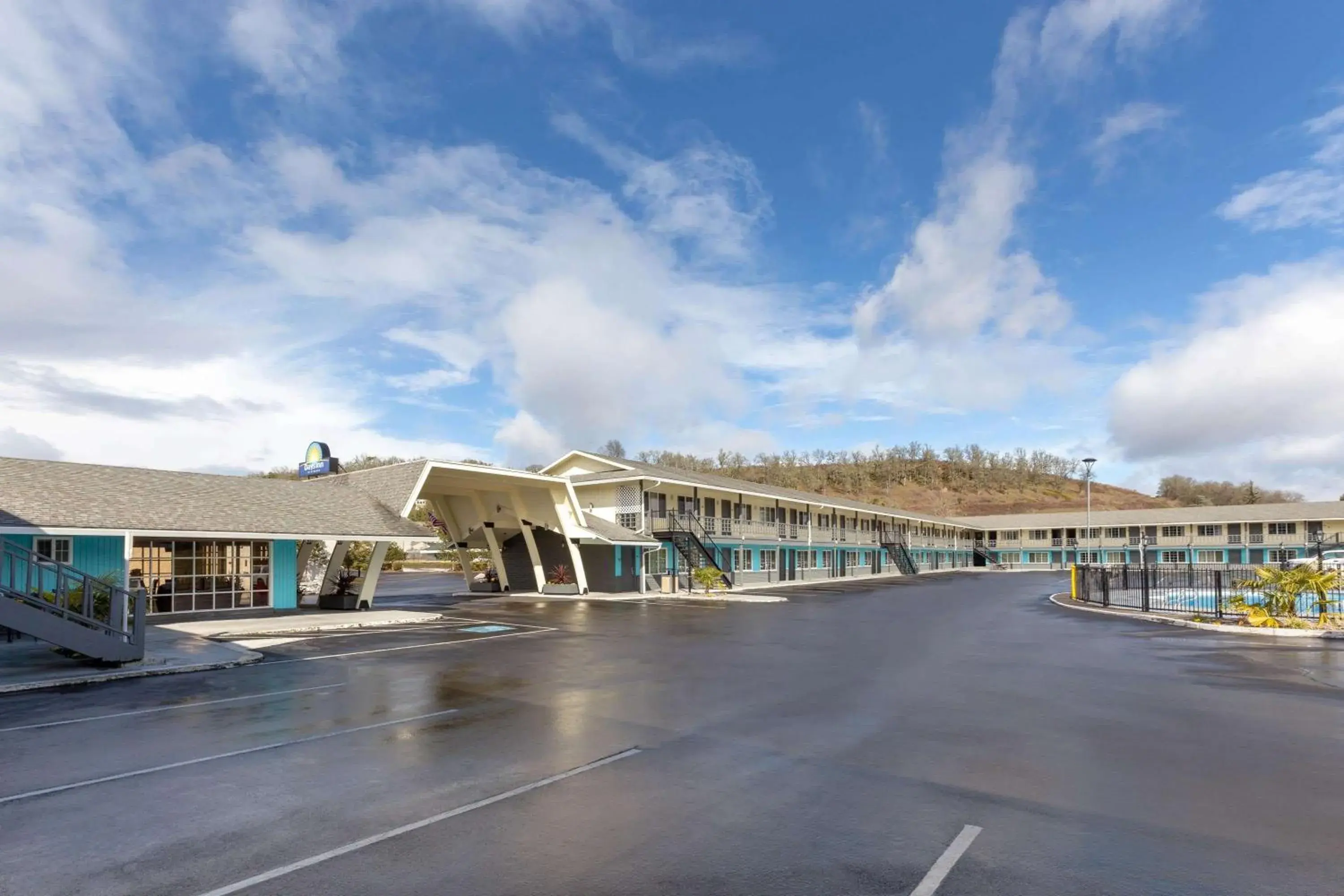 Property Building in Days Inn by Wyndham Roseburg Property Building in Days Inn by Wyndham Roseburg