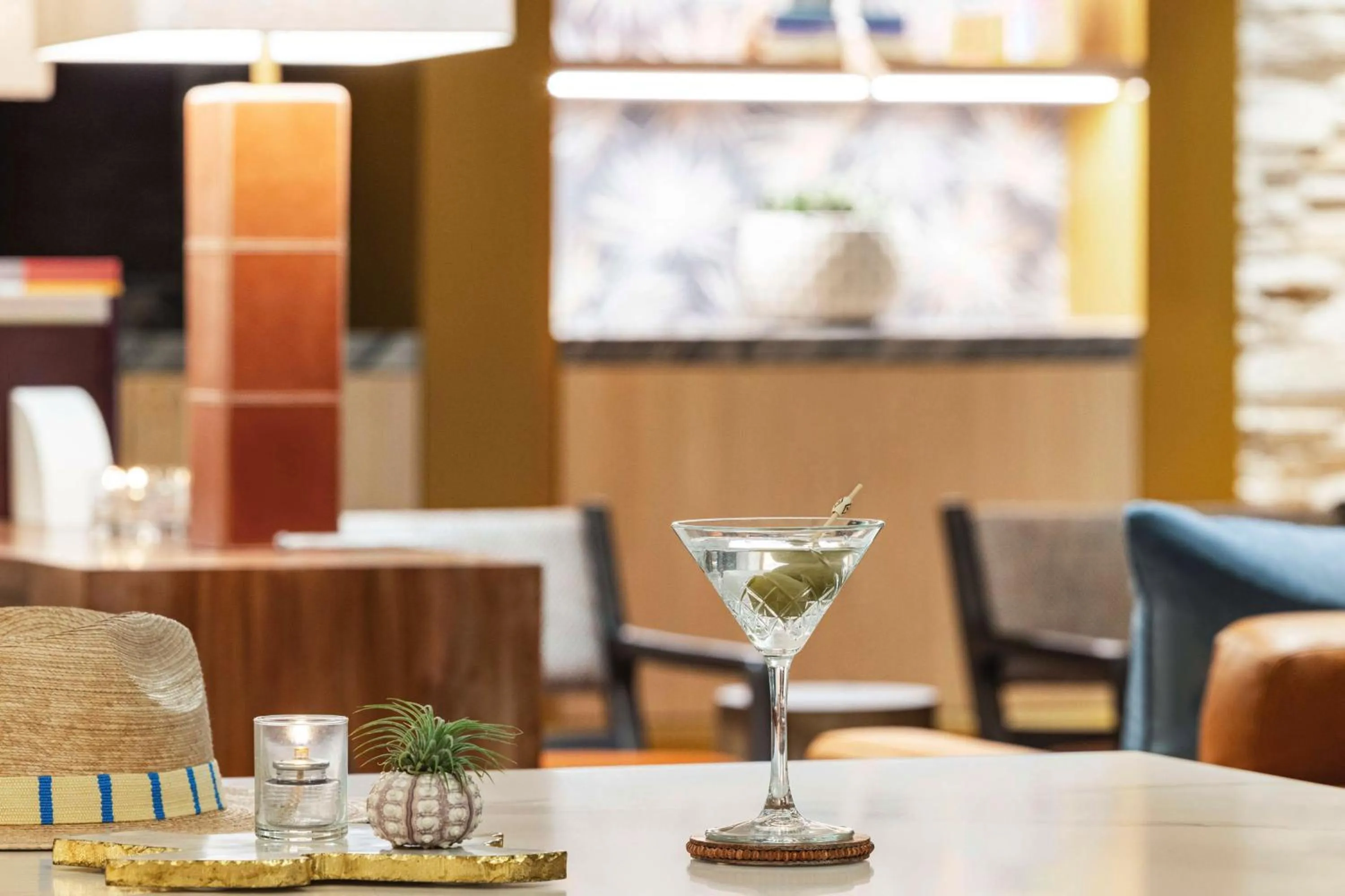 Lobby or reception in The Woodlands Resort, Curio Collection by Hilton