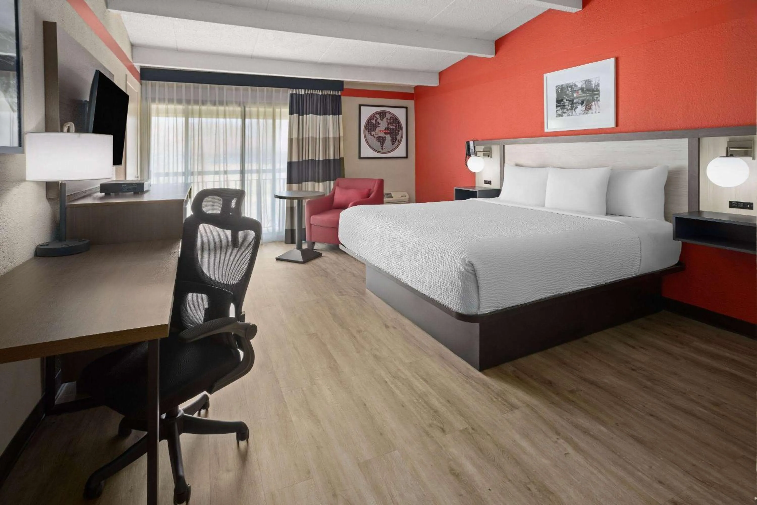 Photo of the whole room, Bed in Ramada by Wyndham Parsippany