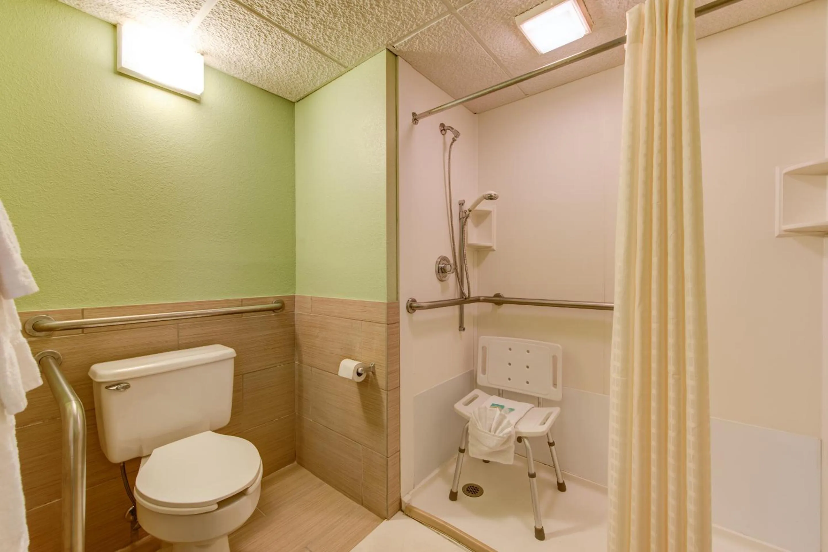 Bathroom in Glenstone Lodge