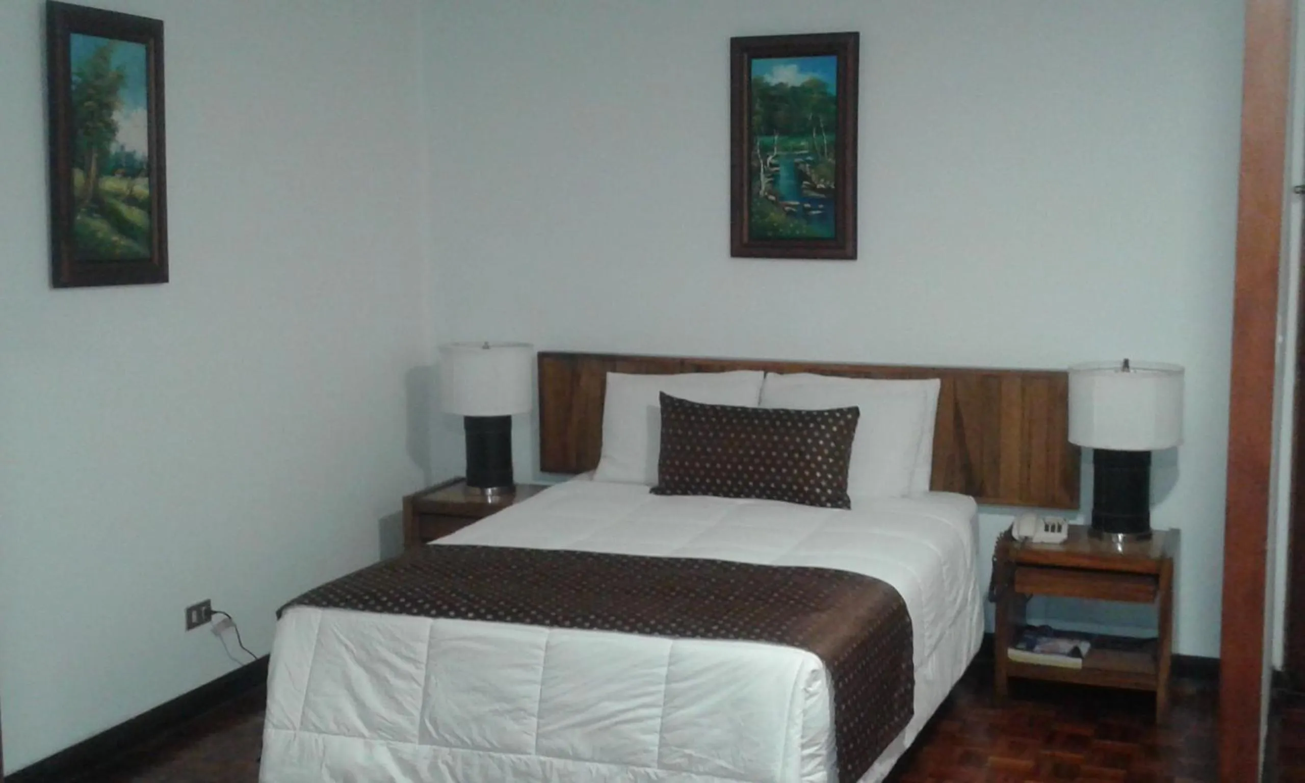 Bed in Hotel Villa Tournon