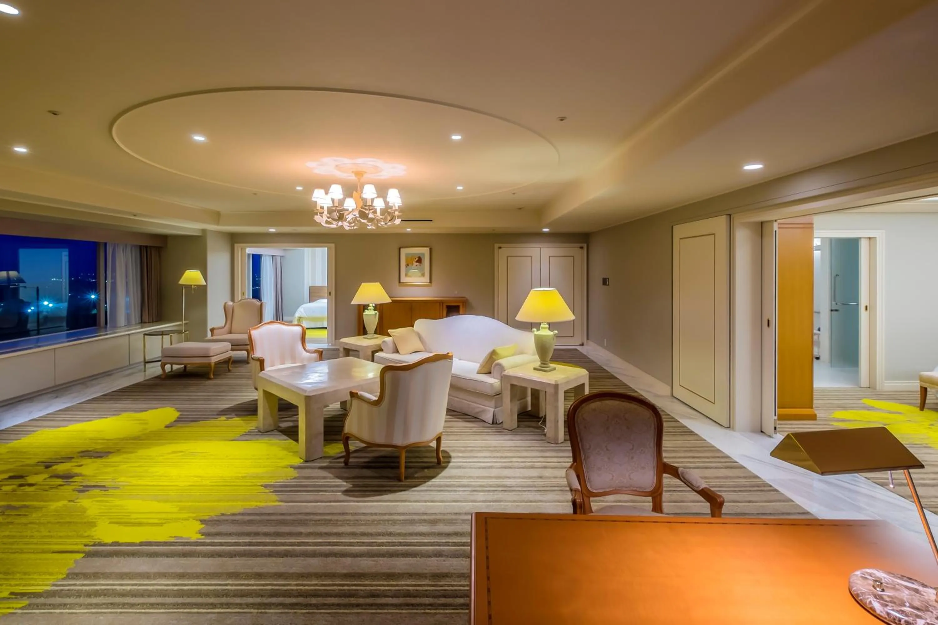 Living room in Phoenix Seagaia Ocean Tower