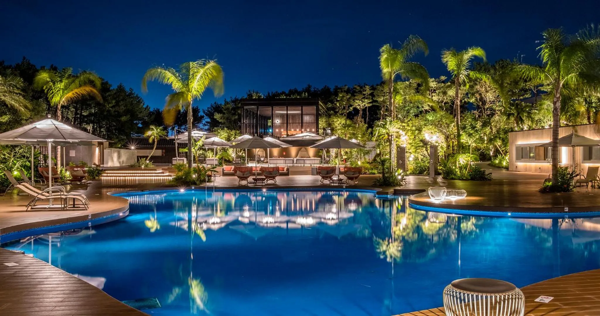 Phoenix Seagaia Ocean Tower