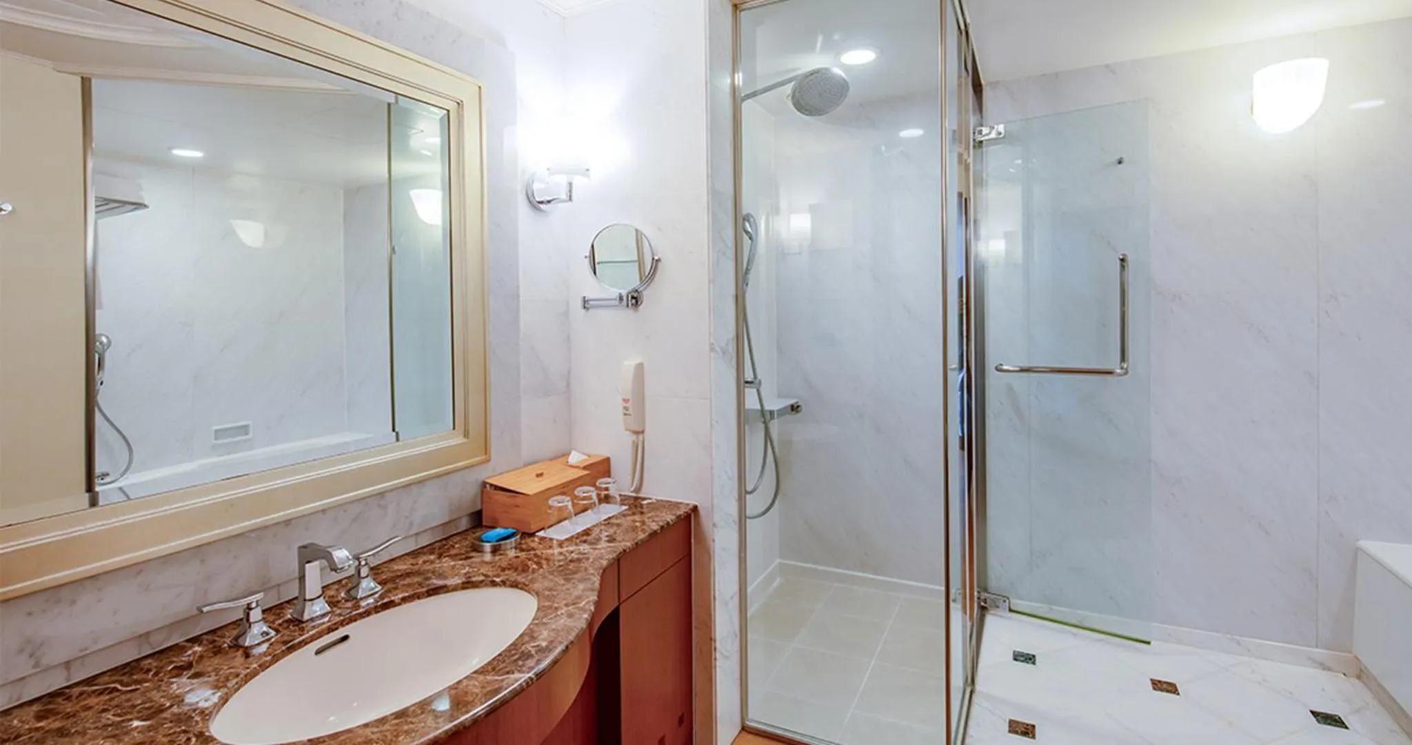 Phoenix Seagaia Ocean Tower