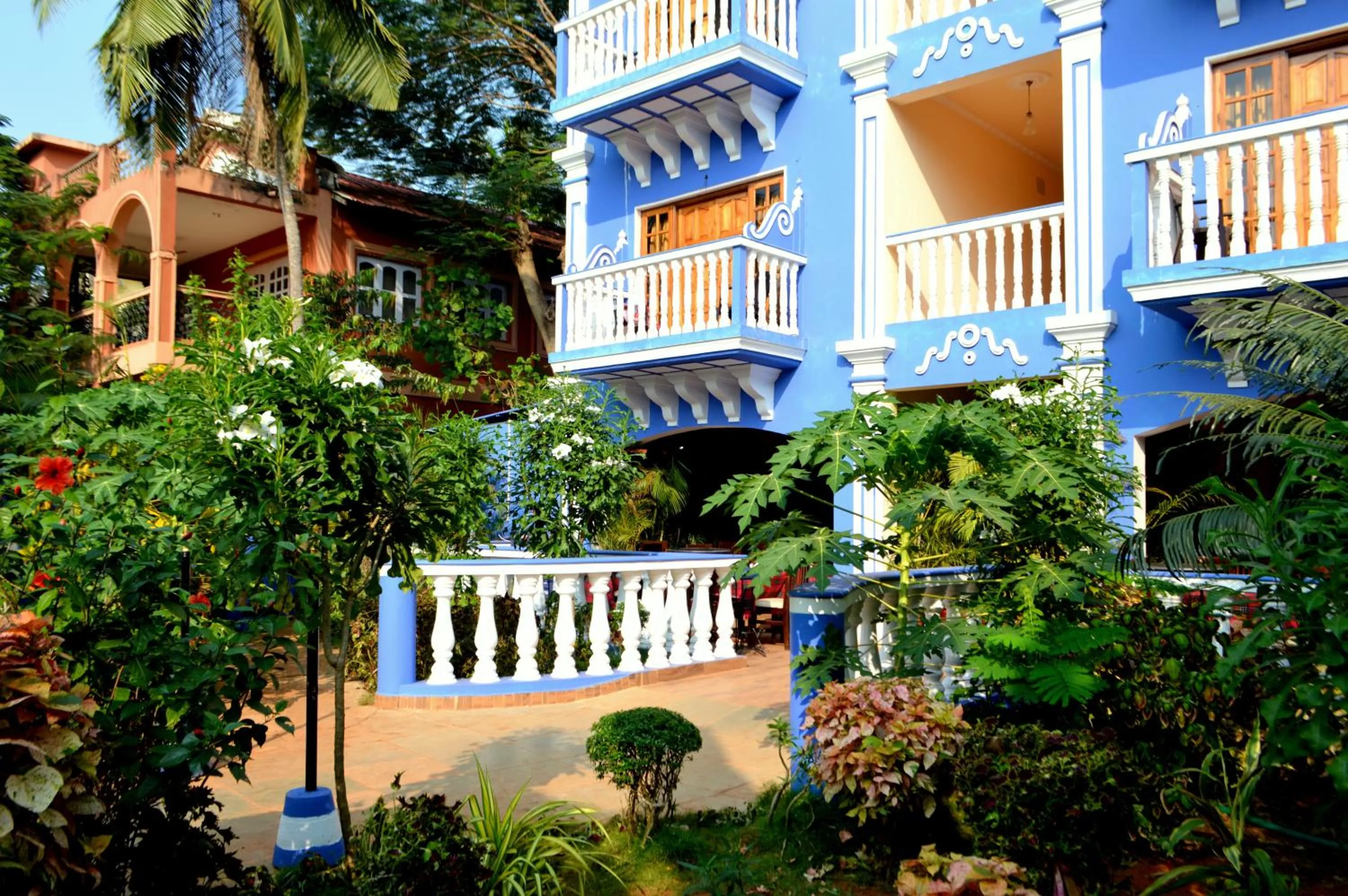 Facade/entrance in Mayflower Beach Resort
