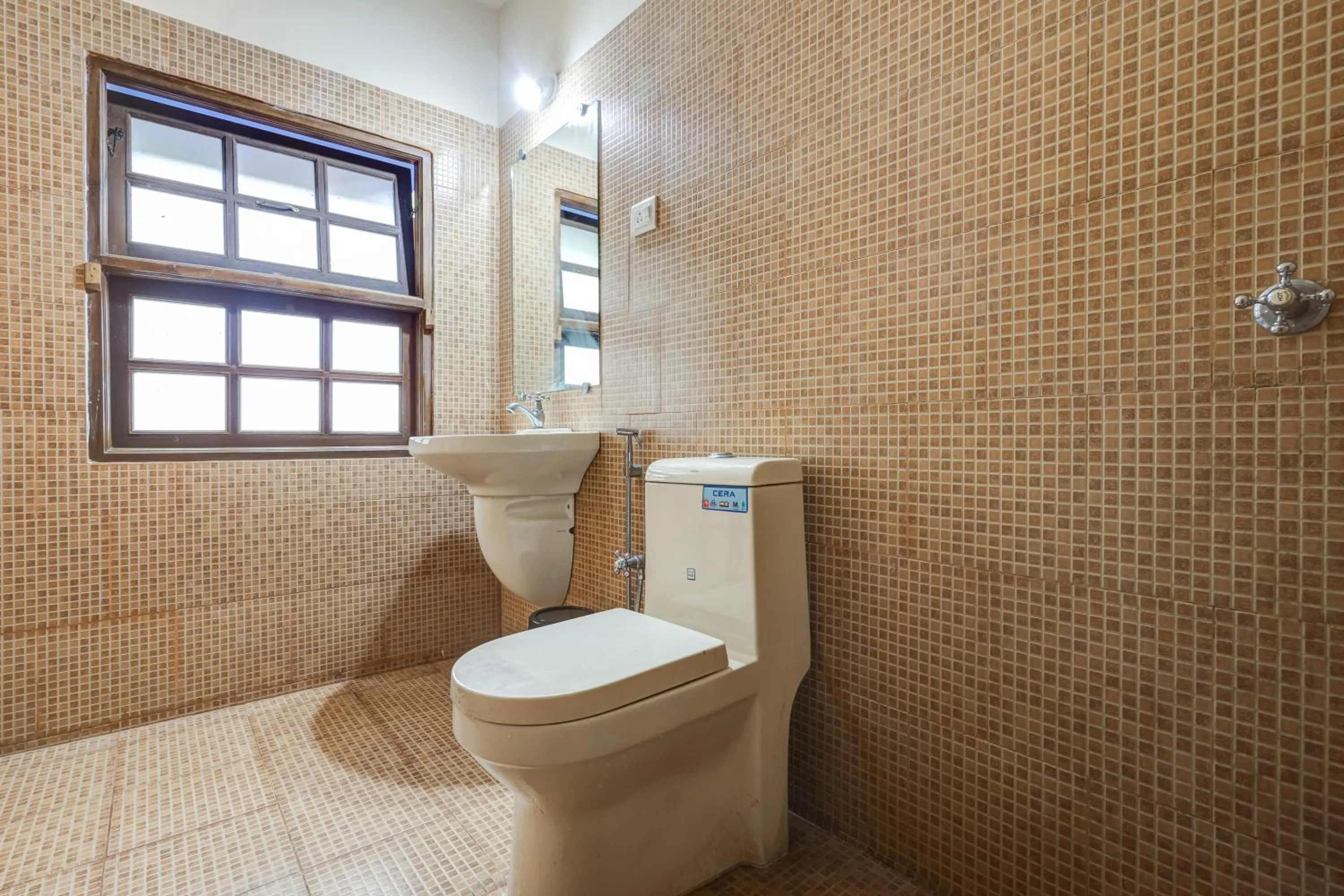 Shower in Mayflower Beach Resort