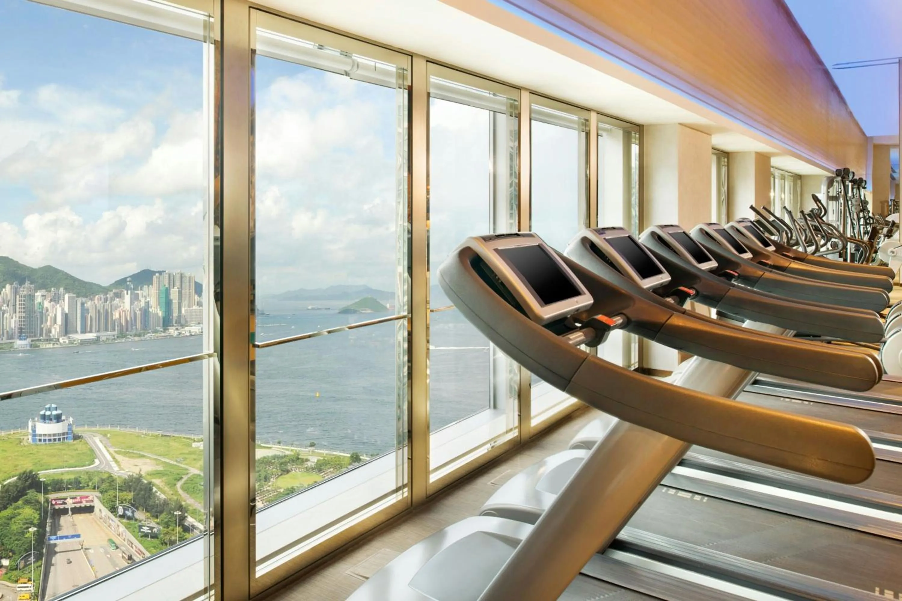 Area and facilities in W Hong Kong