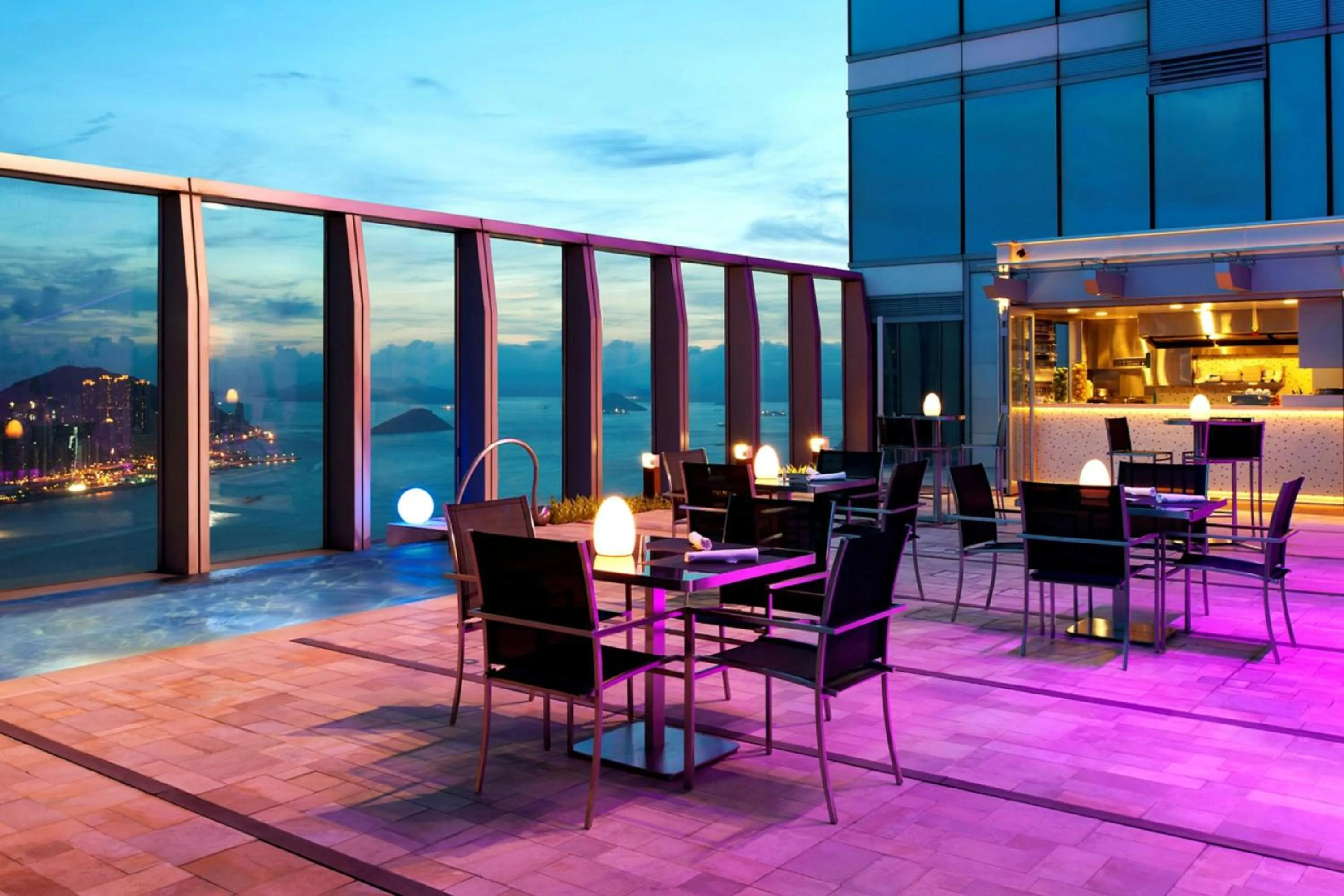 Area and facilities in W Hong Kong