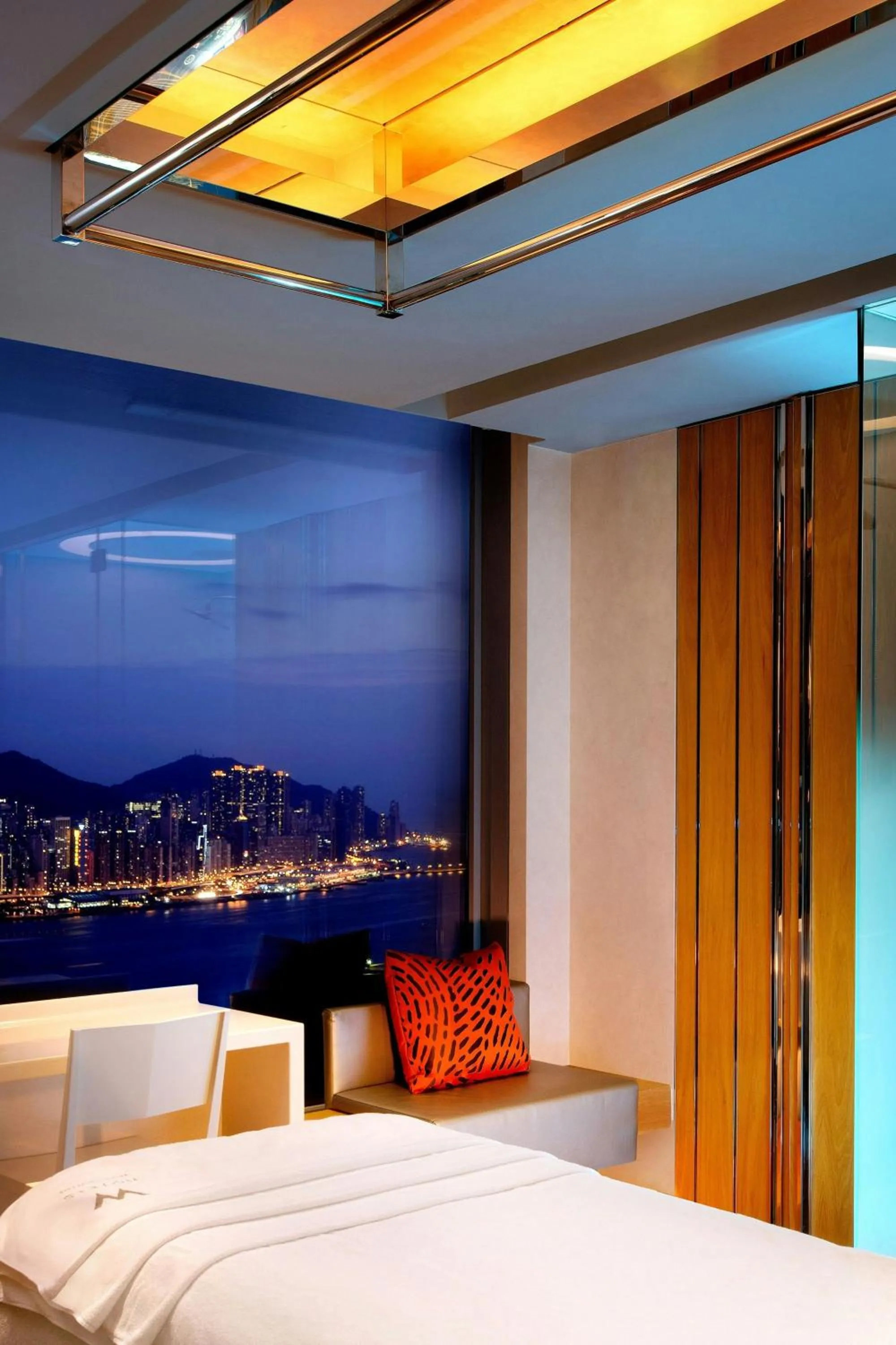Spa and wellness centre/facilities, Bed in W Hong Kong