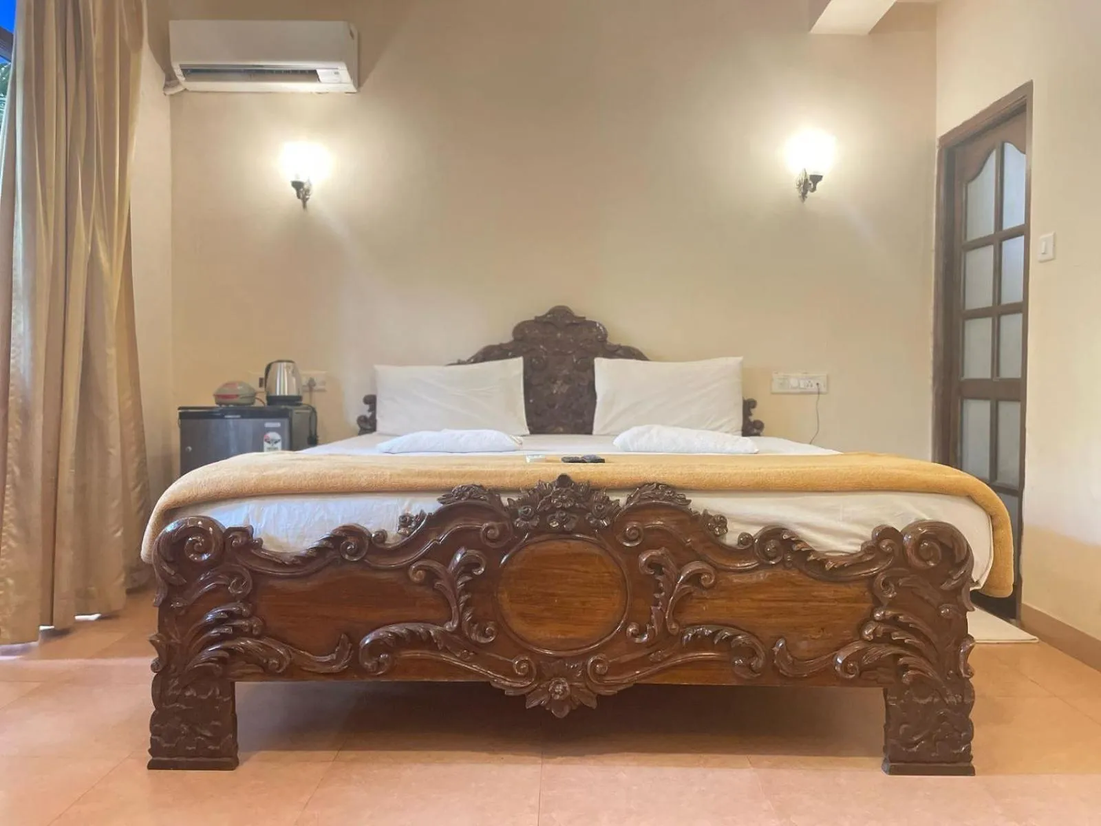 Bed in Villa Theresa Beach Resort