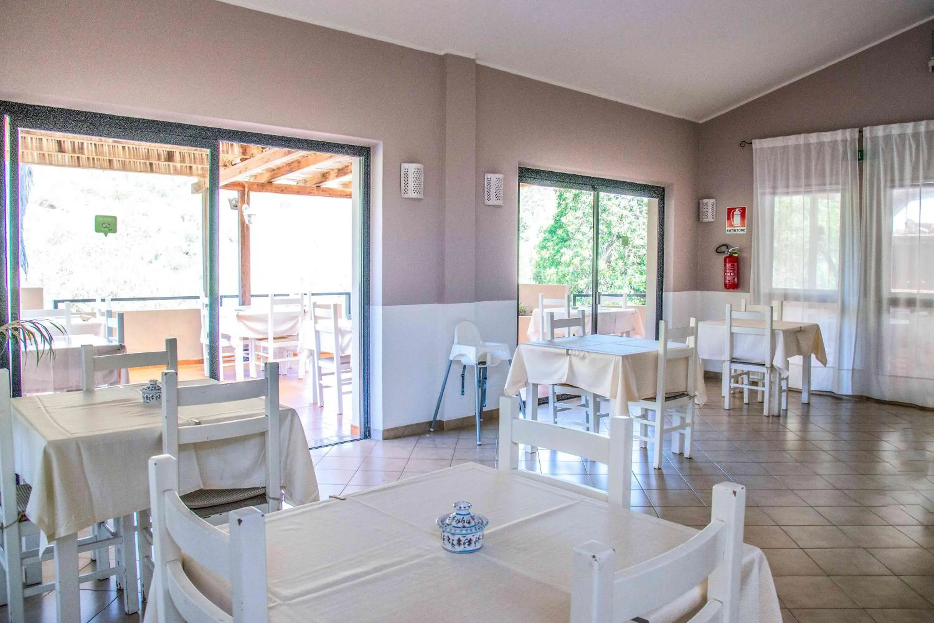 Breakfast in Hotel L'Oleandro