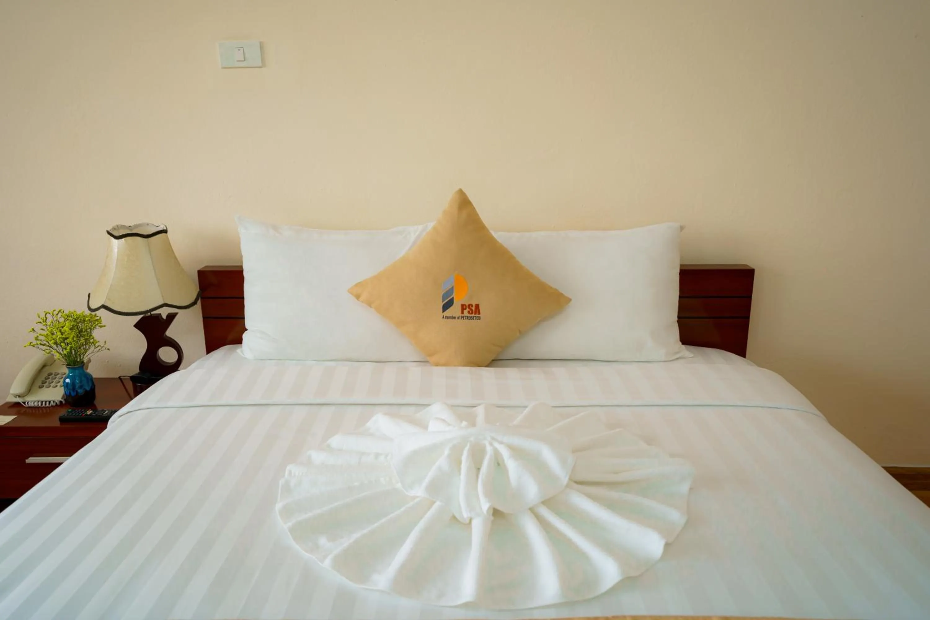 Bed in PSA Nghi Sơn Condotel