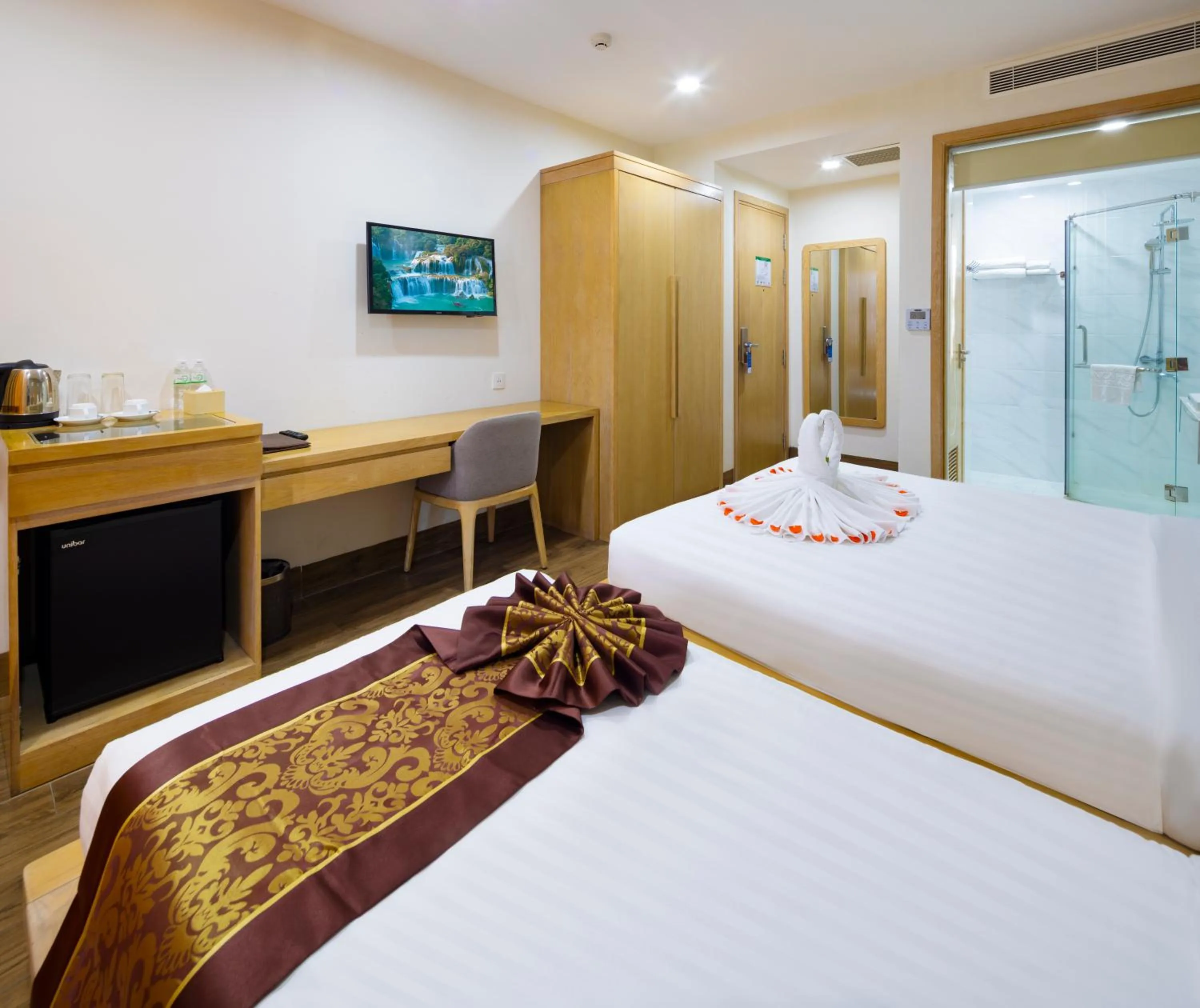 Bed in Gibson Hotel Nha Trang