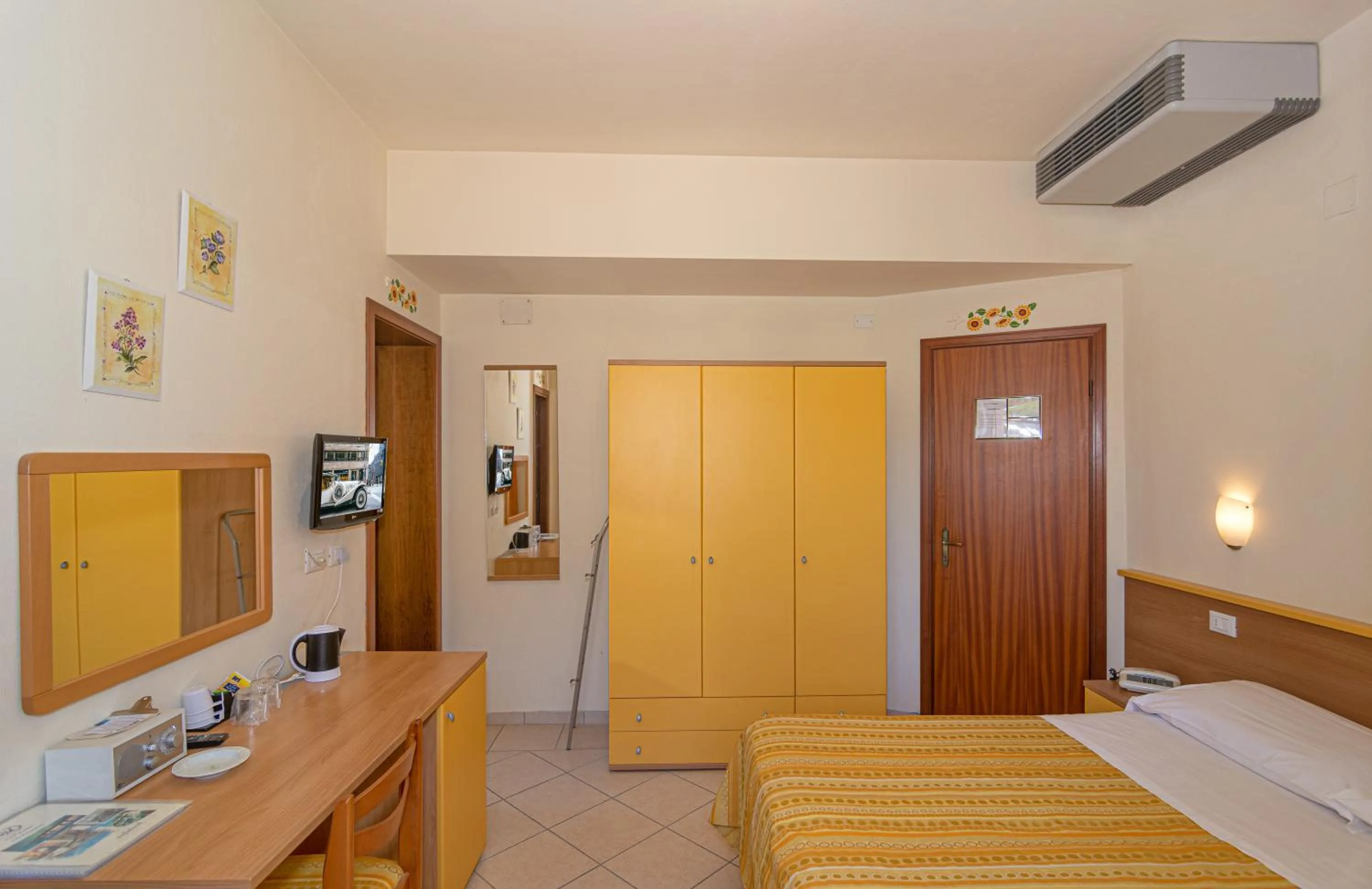 Bedroom, Bed in Hotel Mariani