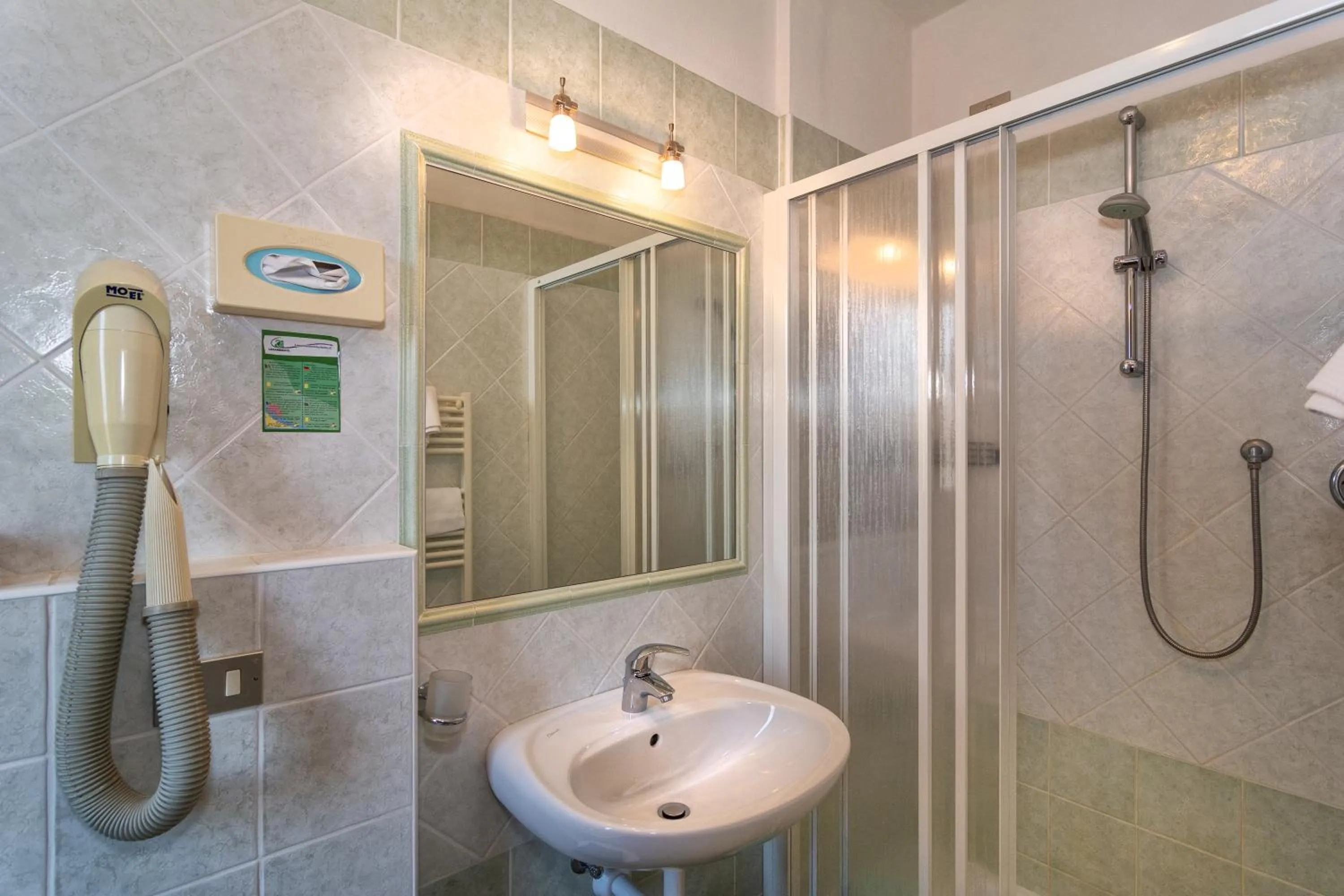 Bathroom in Hotel Mariani