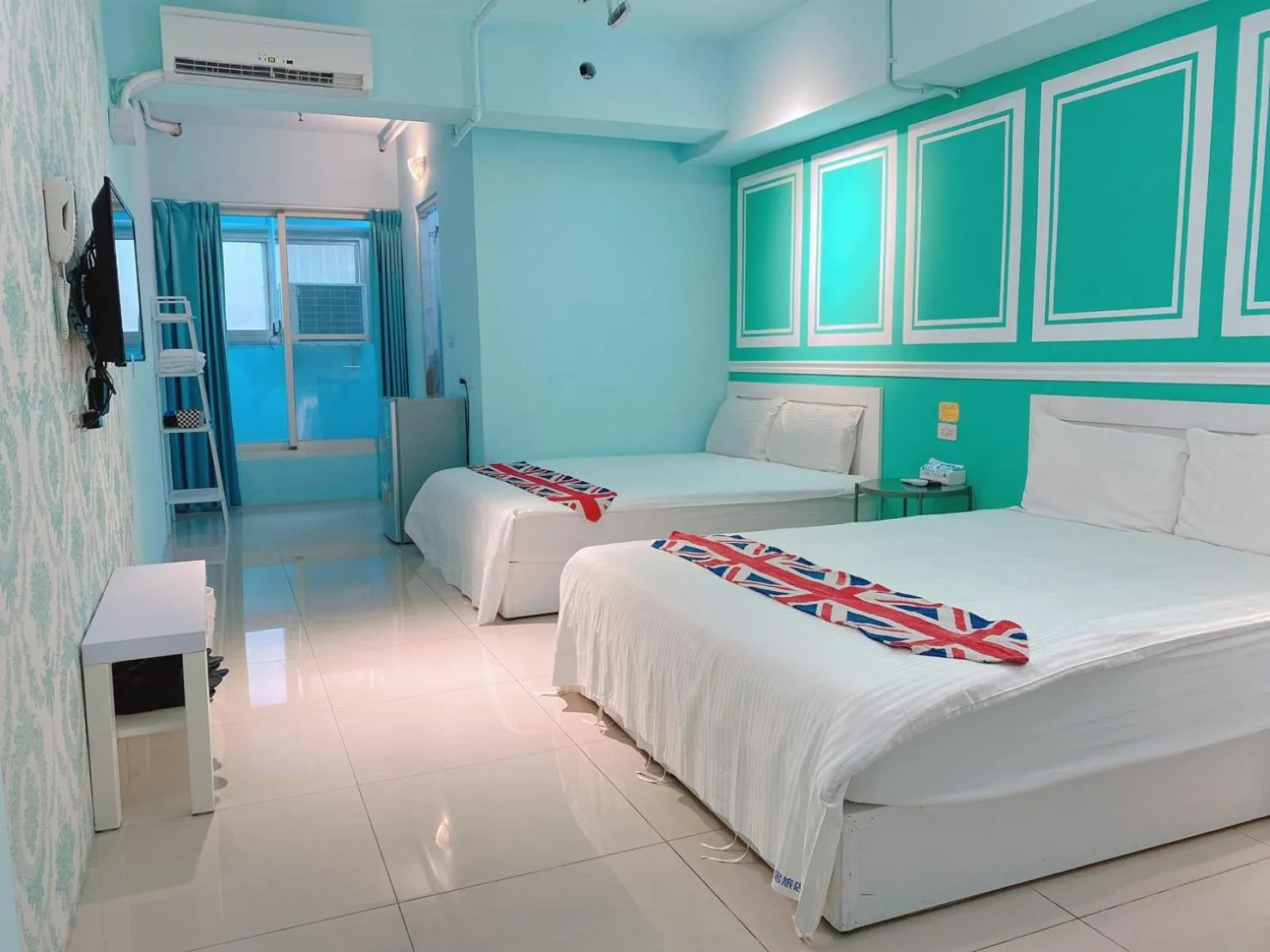 Bed in Kaohsiung I Hi Hotel