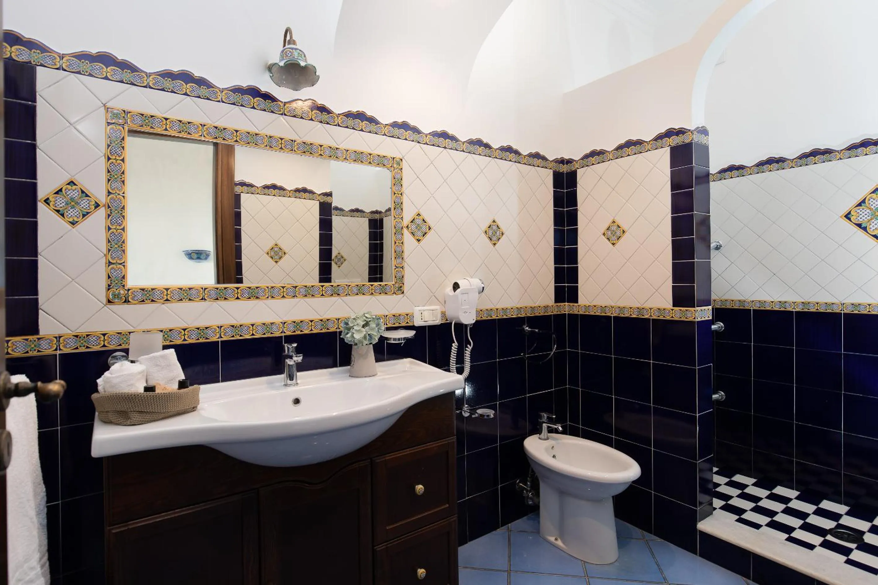 Toilet in Monte Solaro Bed & Breakfast