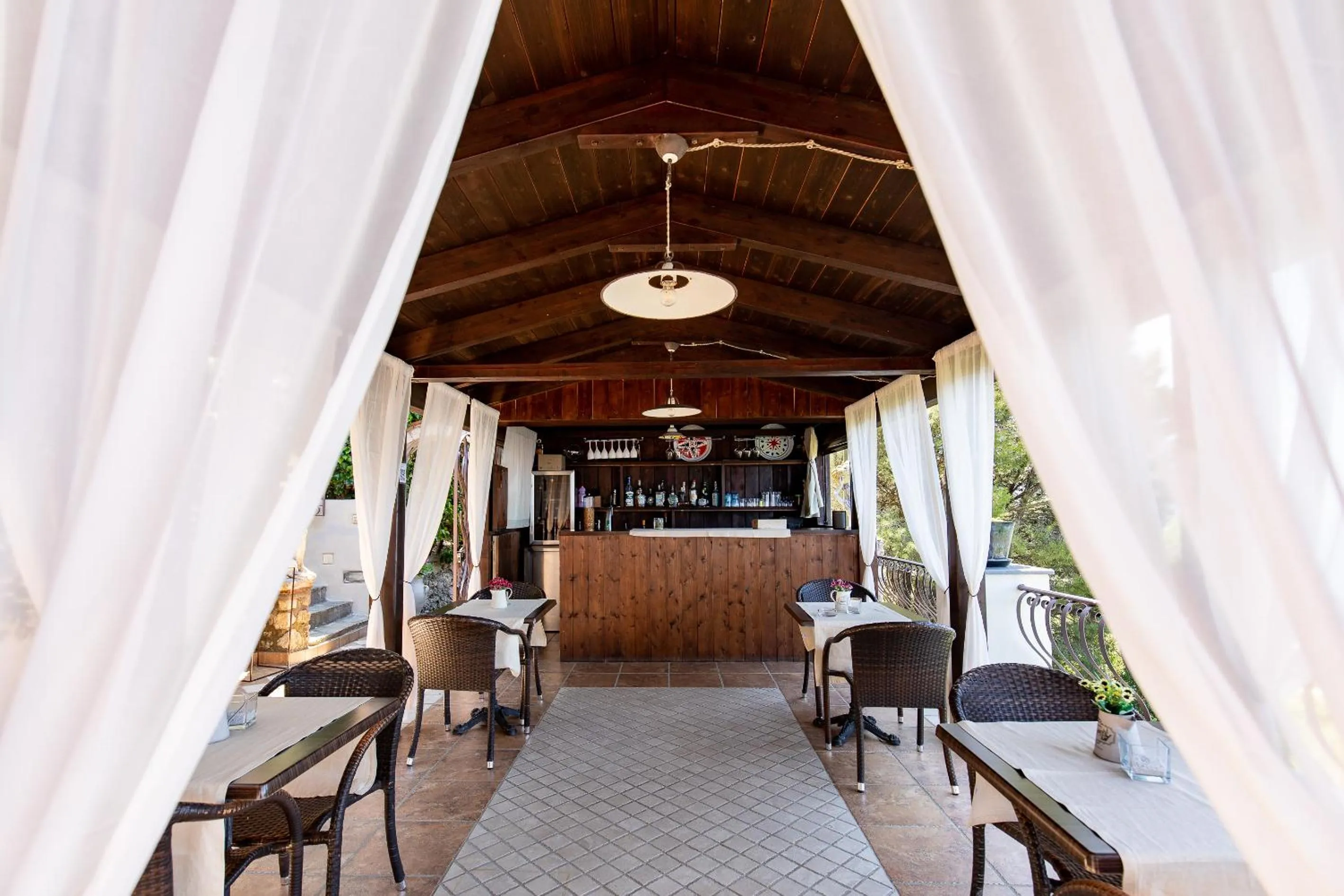 Patio in Monte Solaro Bed & Breakfast