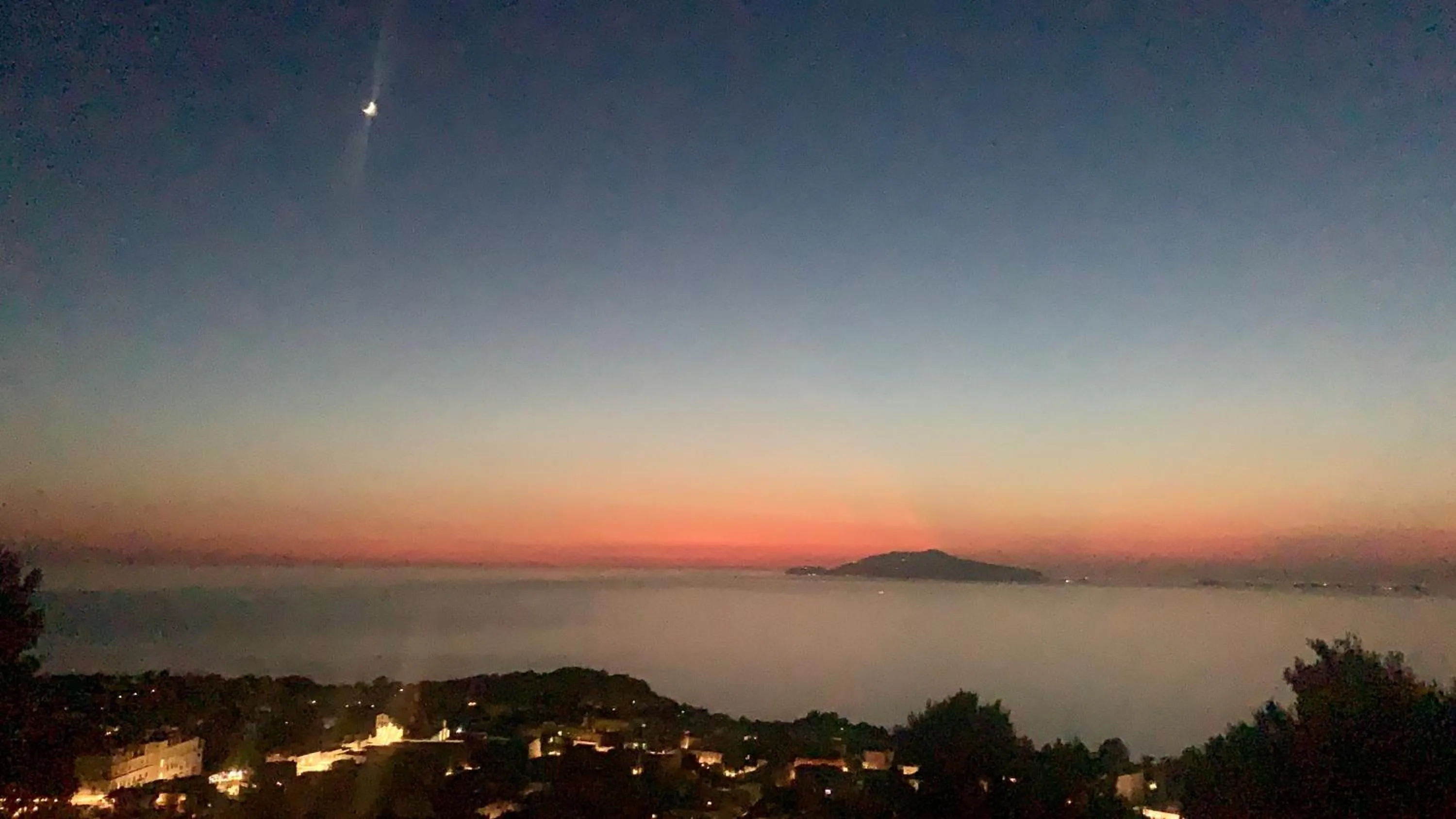 Property building in Monte Solaro Bed & Breakfast