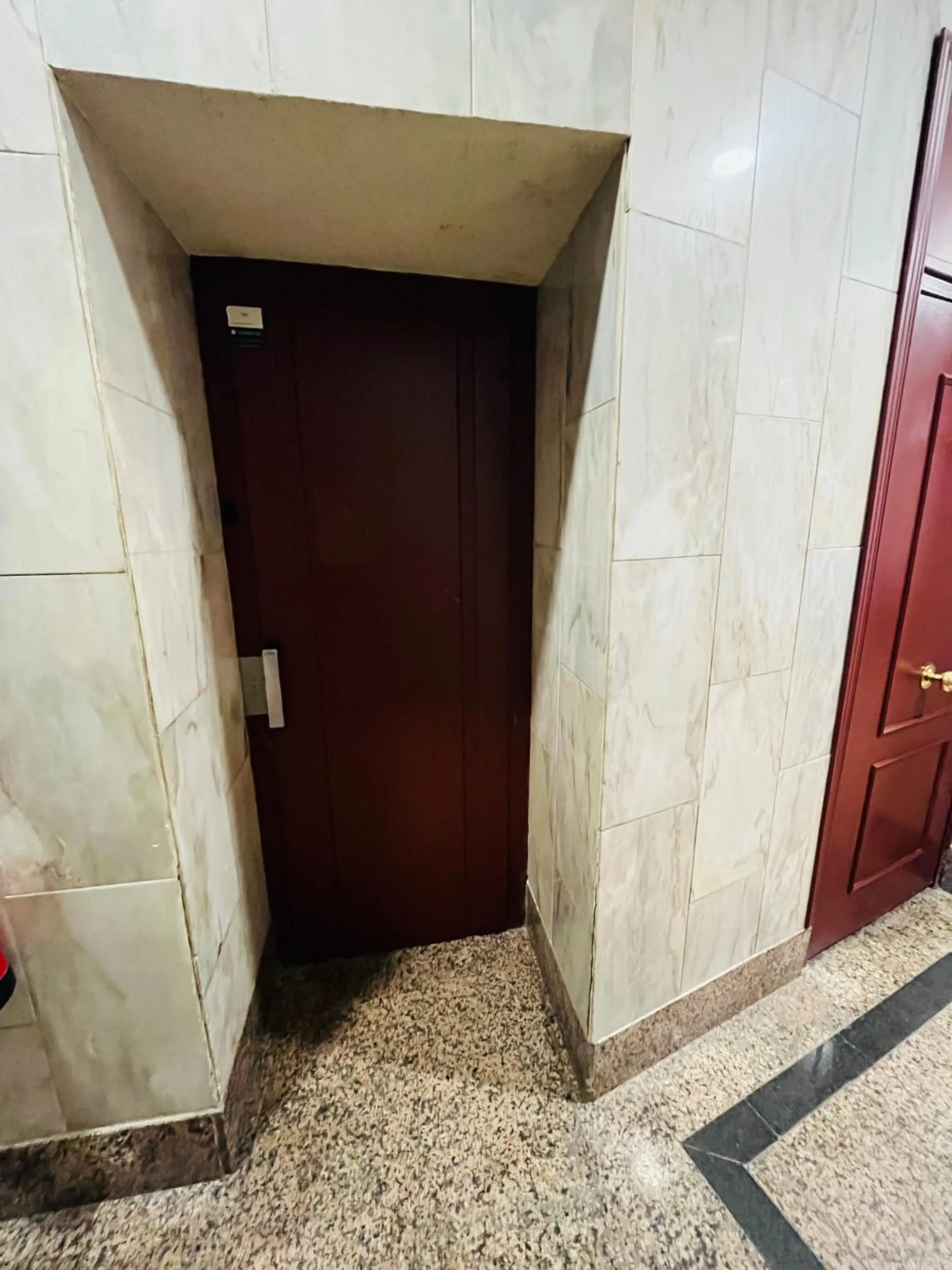 Property building in Pensión Rivera