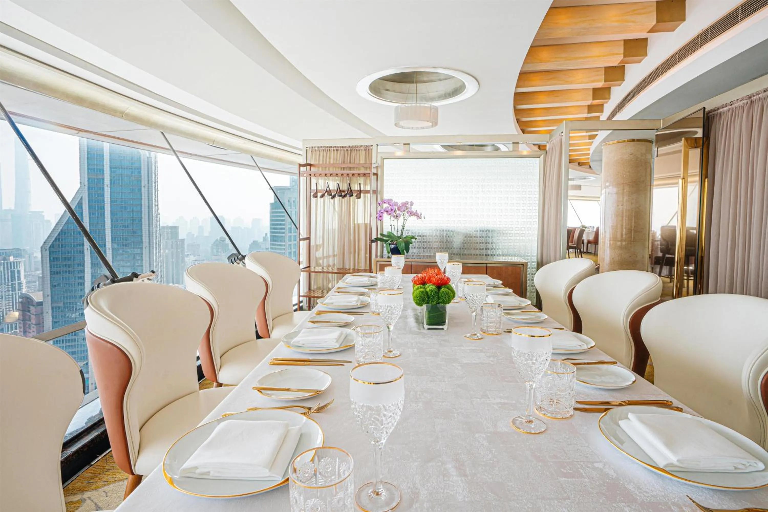 Restaurant/places to eat in Radisson Blu Hotel Shanghai New World