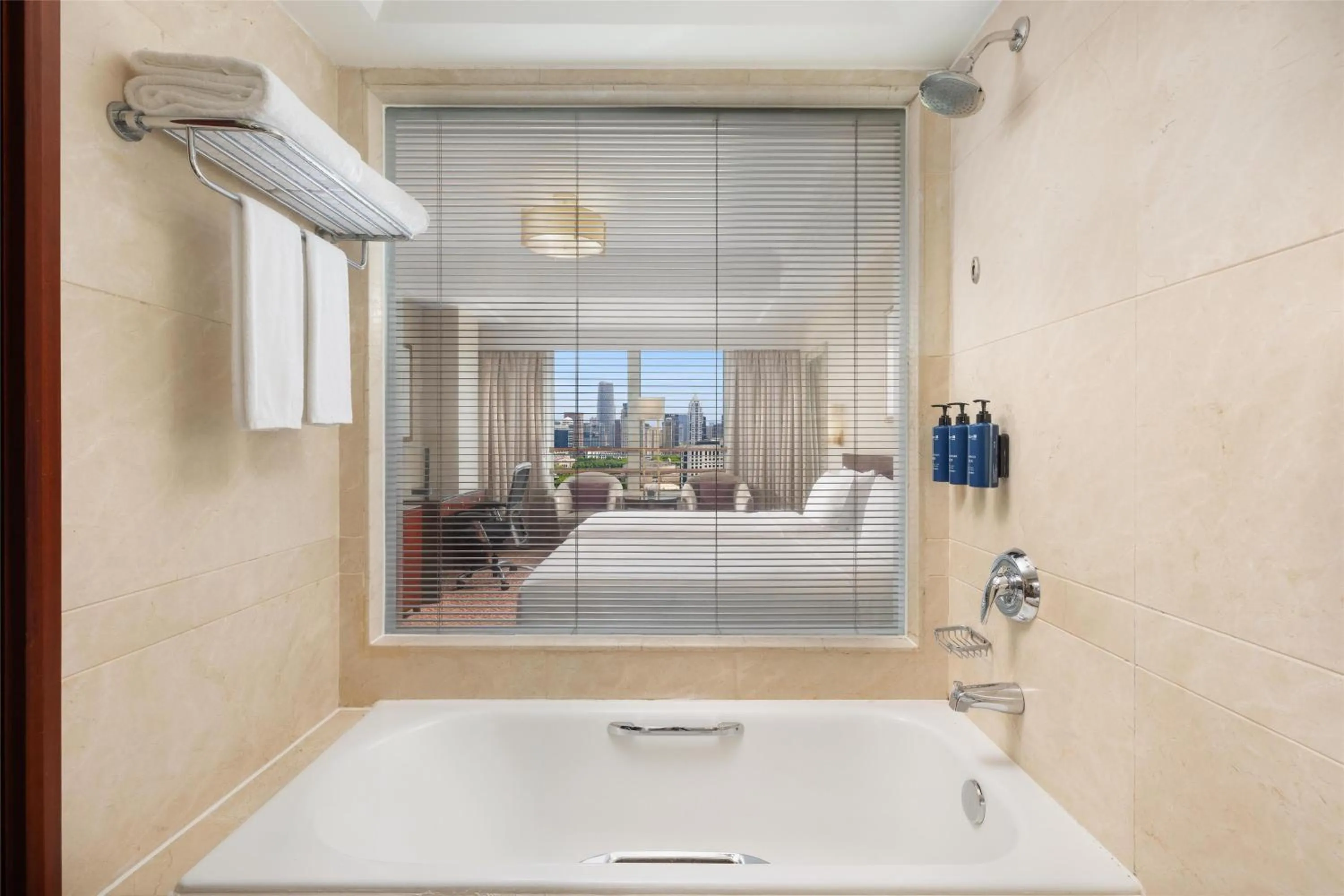 Bathroom, Bed in Radisson Blu Hotel Shanghai New World